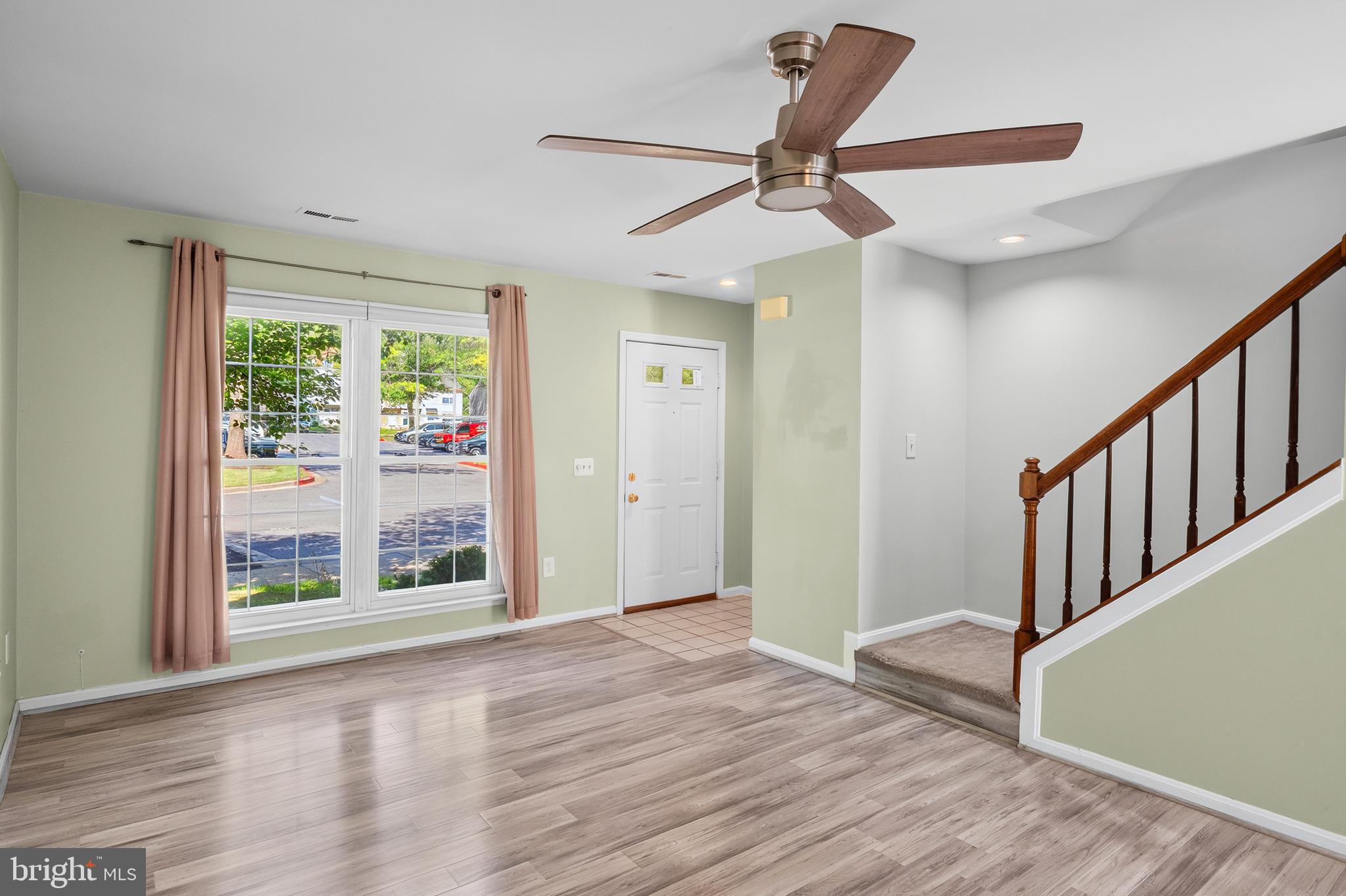 9614 HINGSTON DWNS
