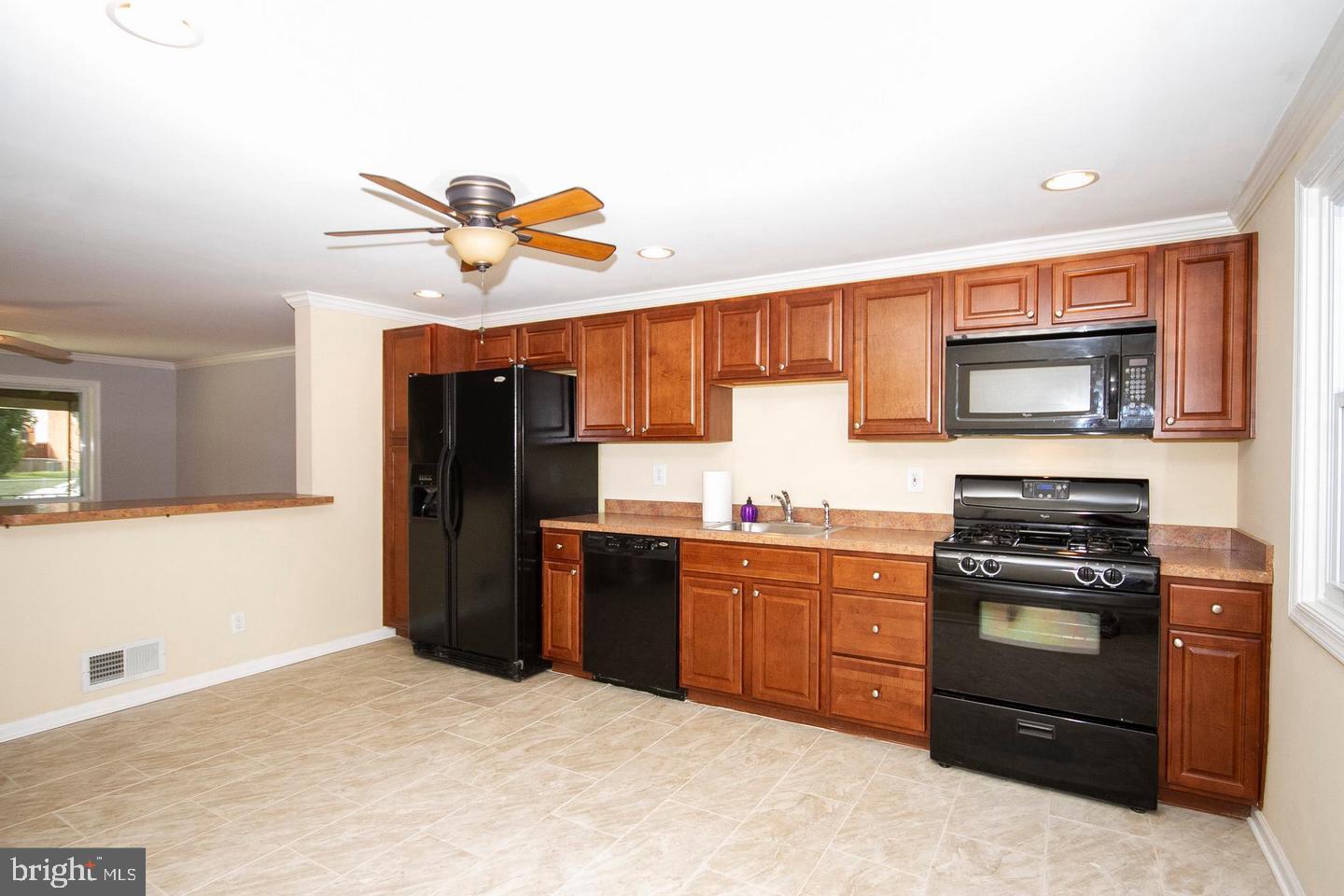 NORTH POINT VILLAGE - Residential