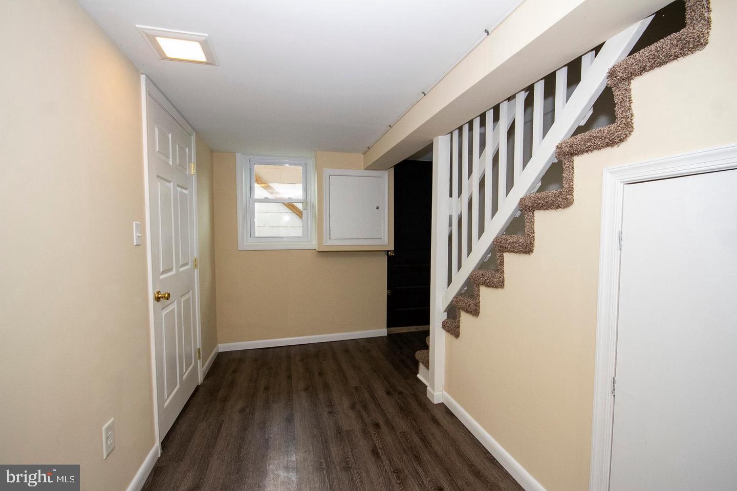 NORTH POINT VILLAGE - Residential