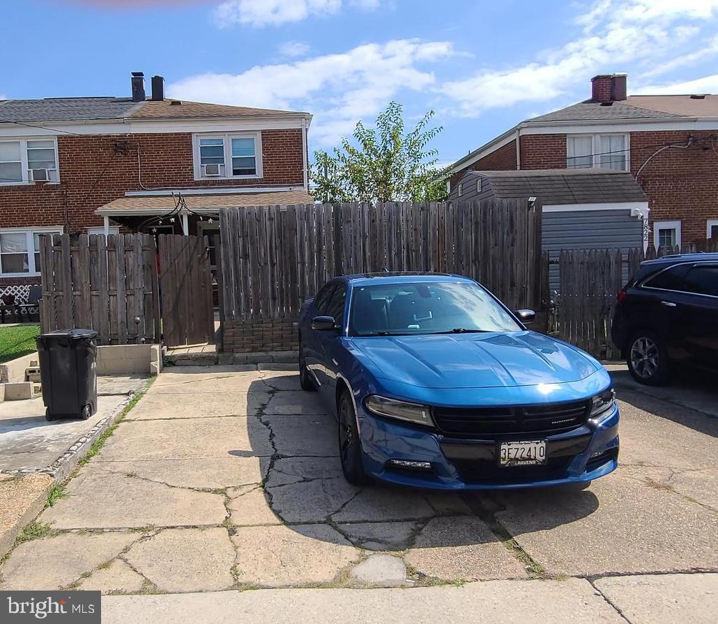 NORTH POINT VILLAGE - Residential