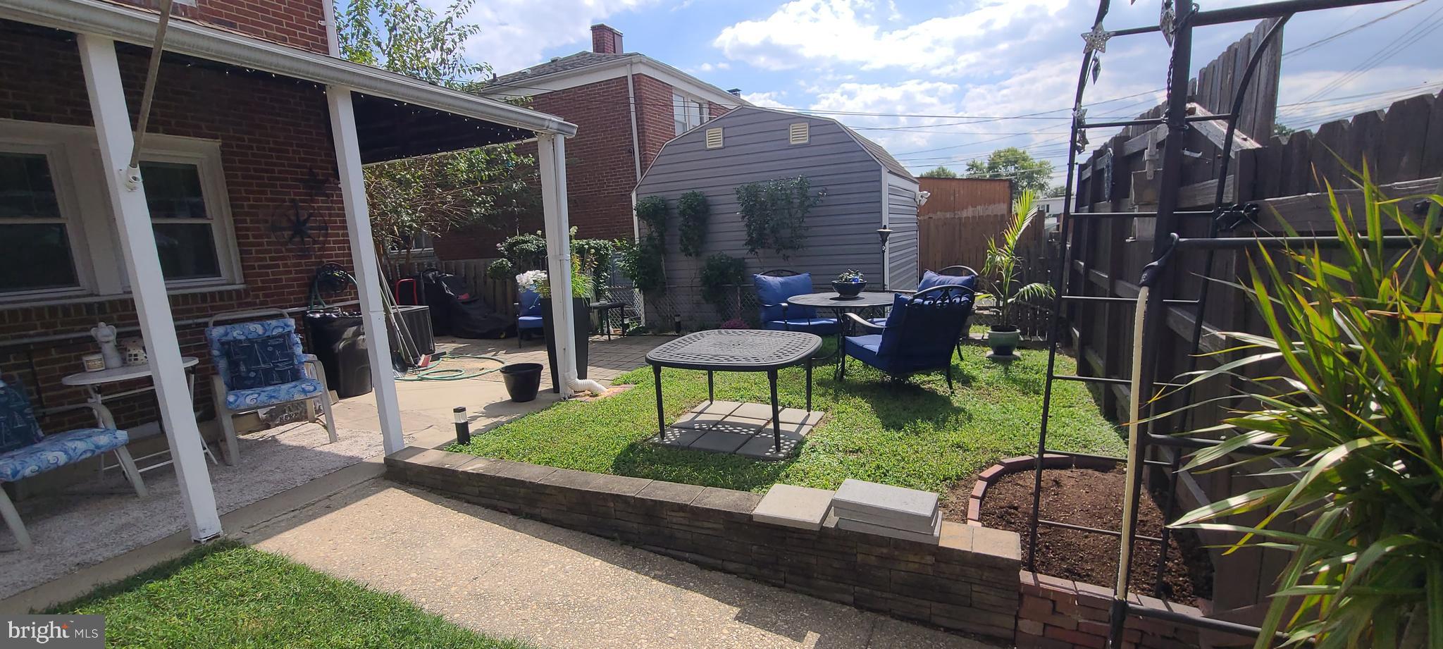 NORTH POINT VILLAGE - Residential