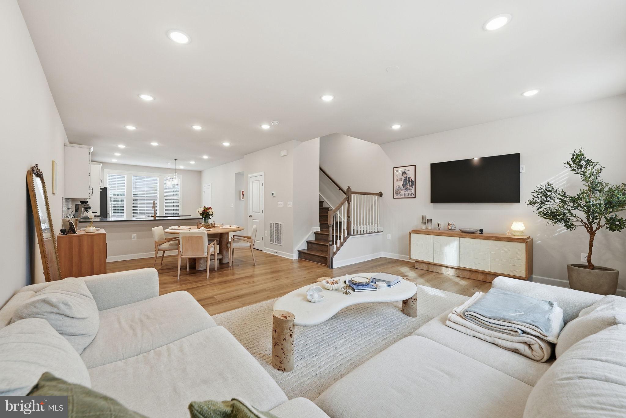 7220 MOUNTAINEER DRIVE