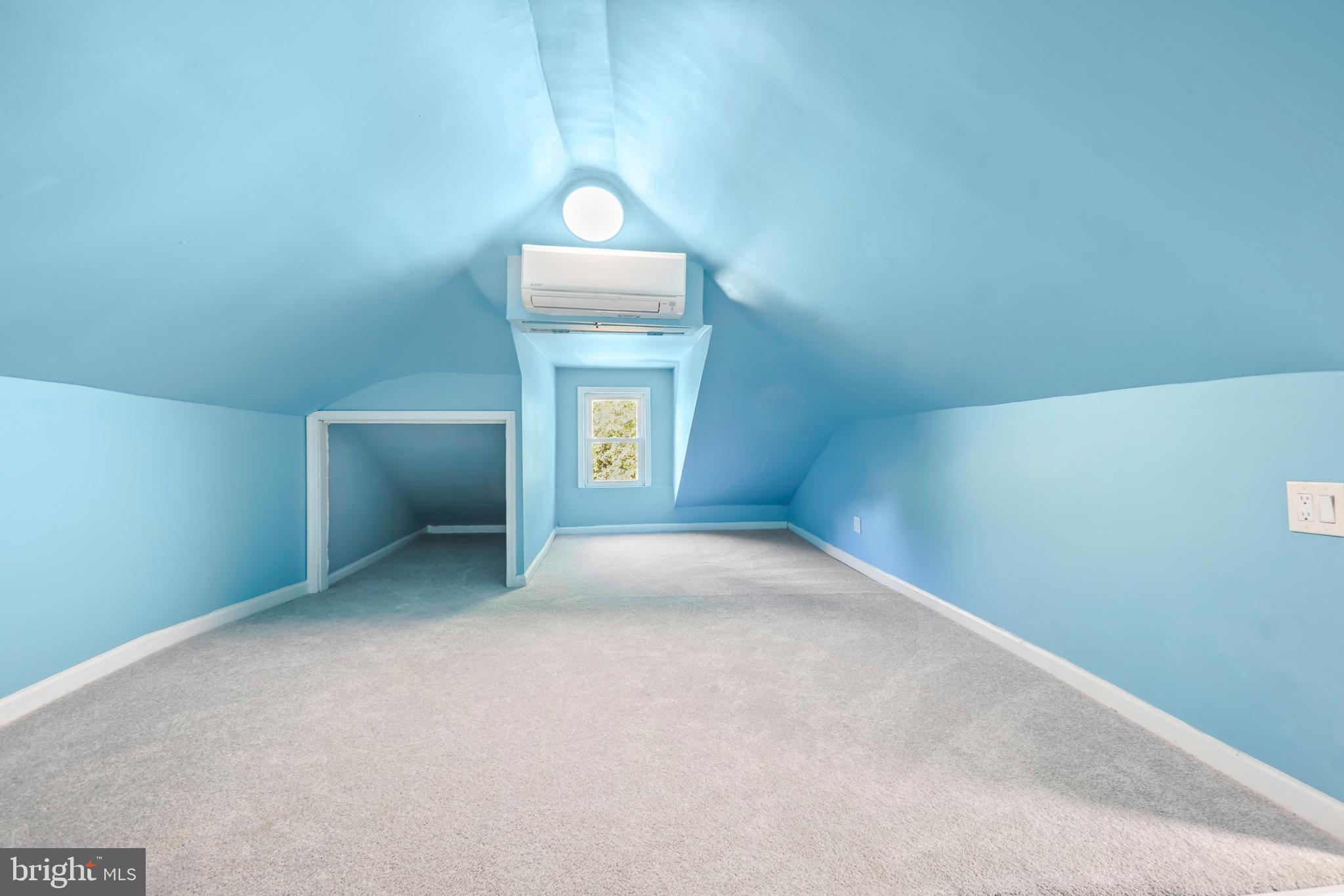 MT RAINIER - Residential