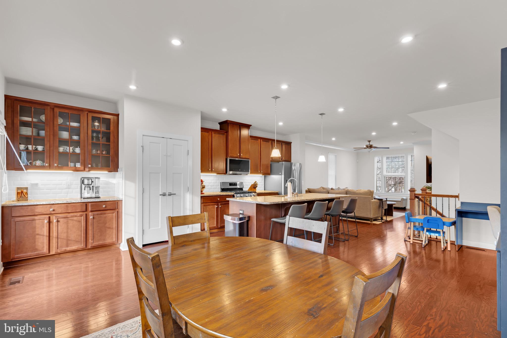 POTOMAC SHORES - Residential