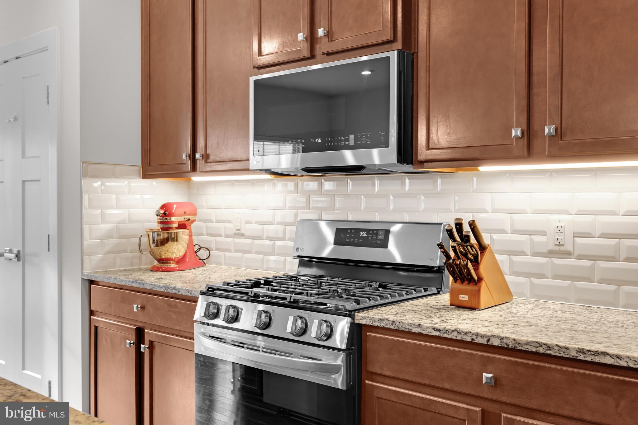 POTOMAC SHORES - Residential