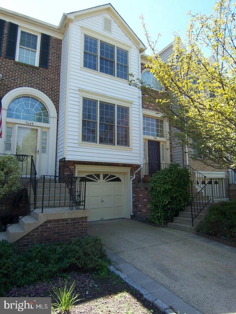 Photo of 7051 Chesley Search Way, ALEXANDRIA, VA 22315 (MLS # VAFX2341252)
