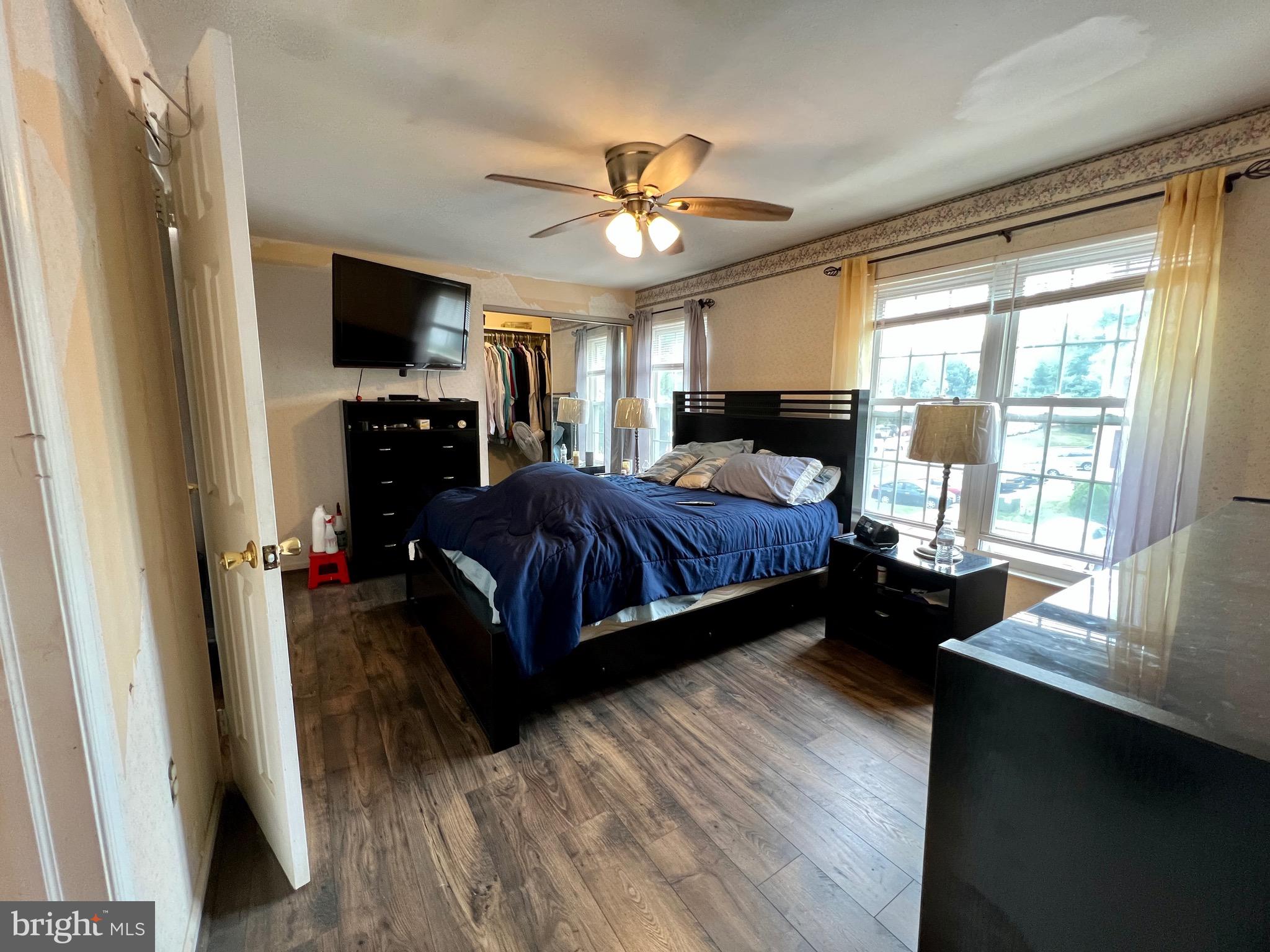 CARROLL PARK MANOR - Residential