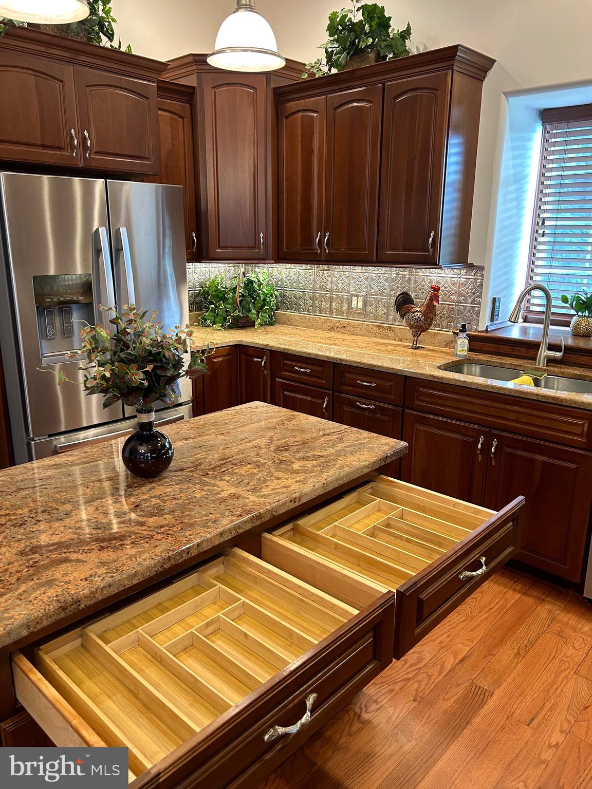 CHERRY CREEK - Residential