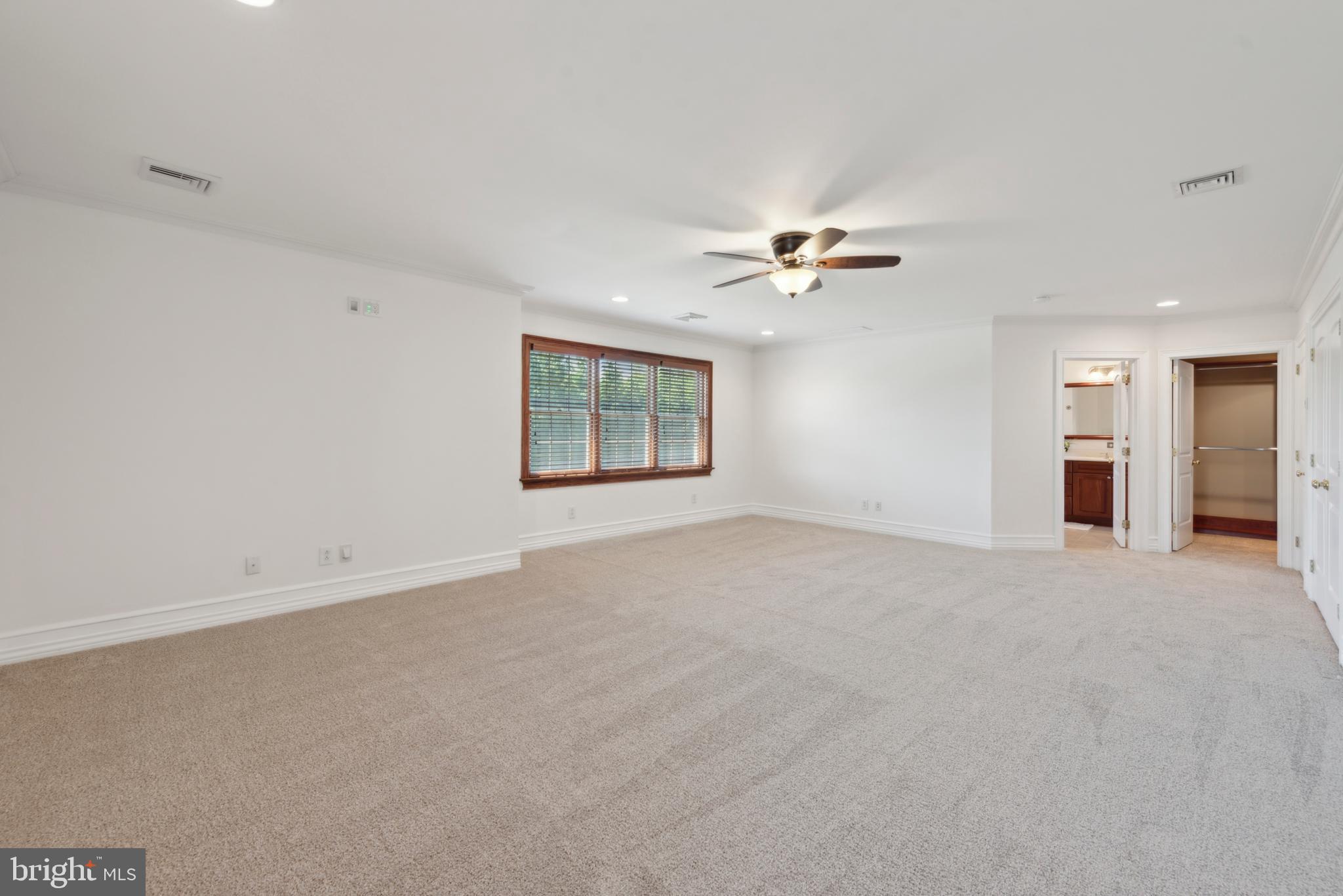 CHERRY CREEK - Residential