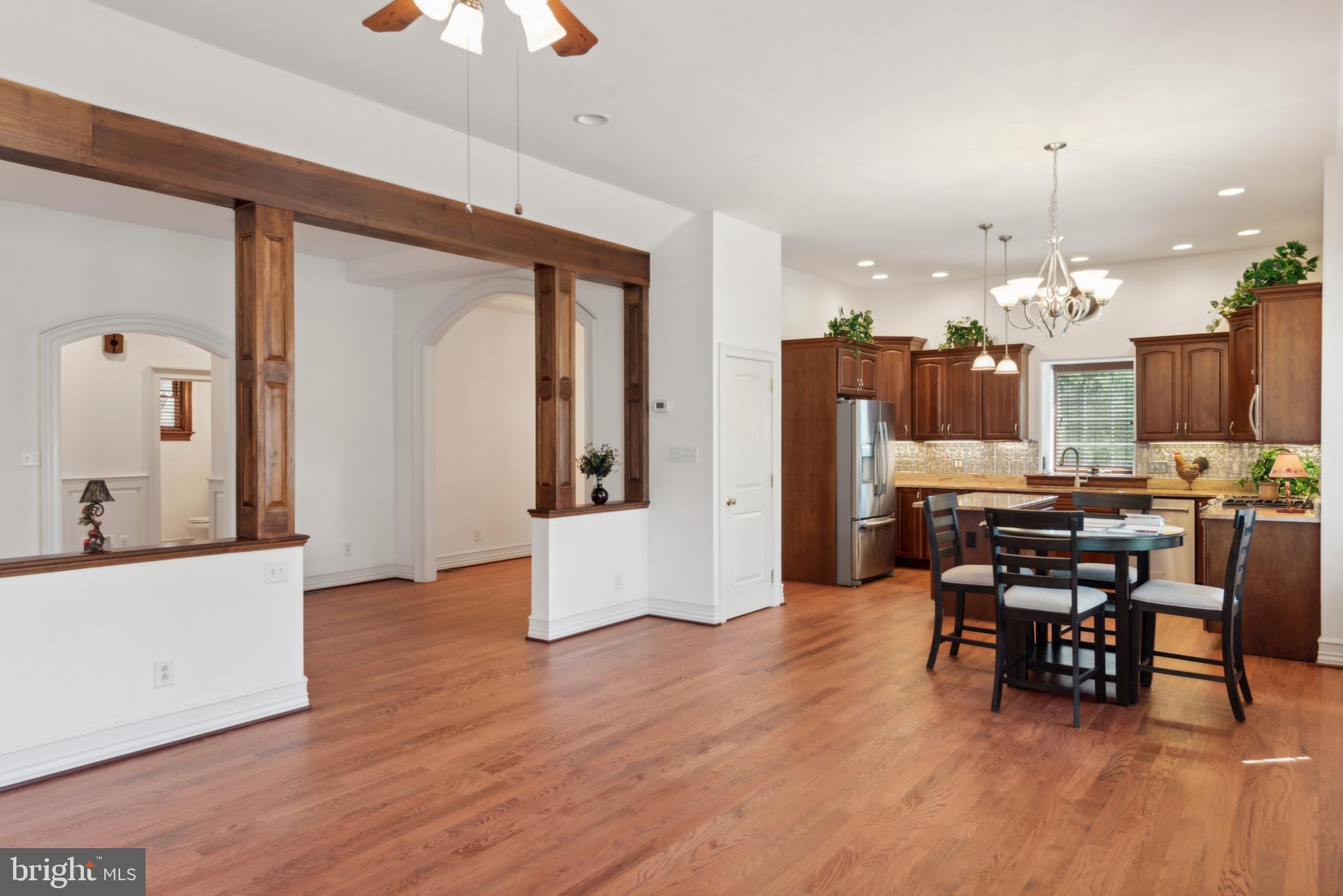 CHERRY CREEK - Residential