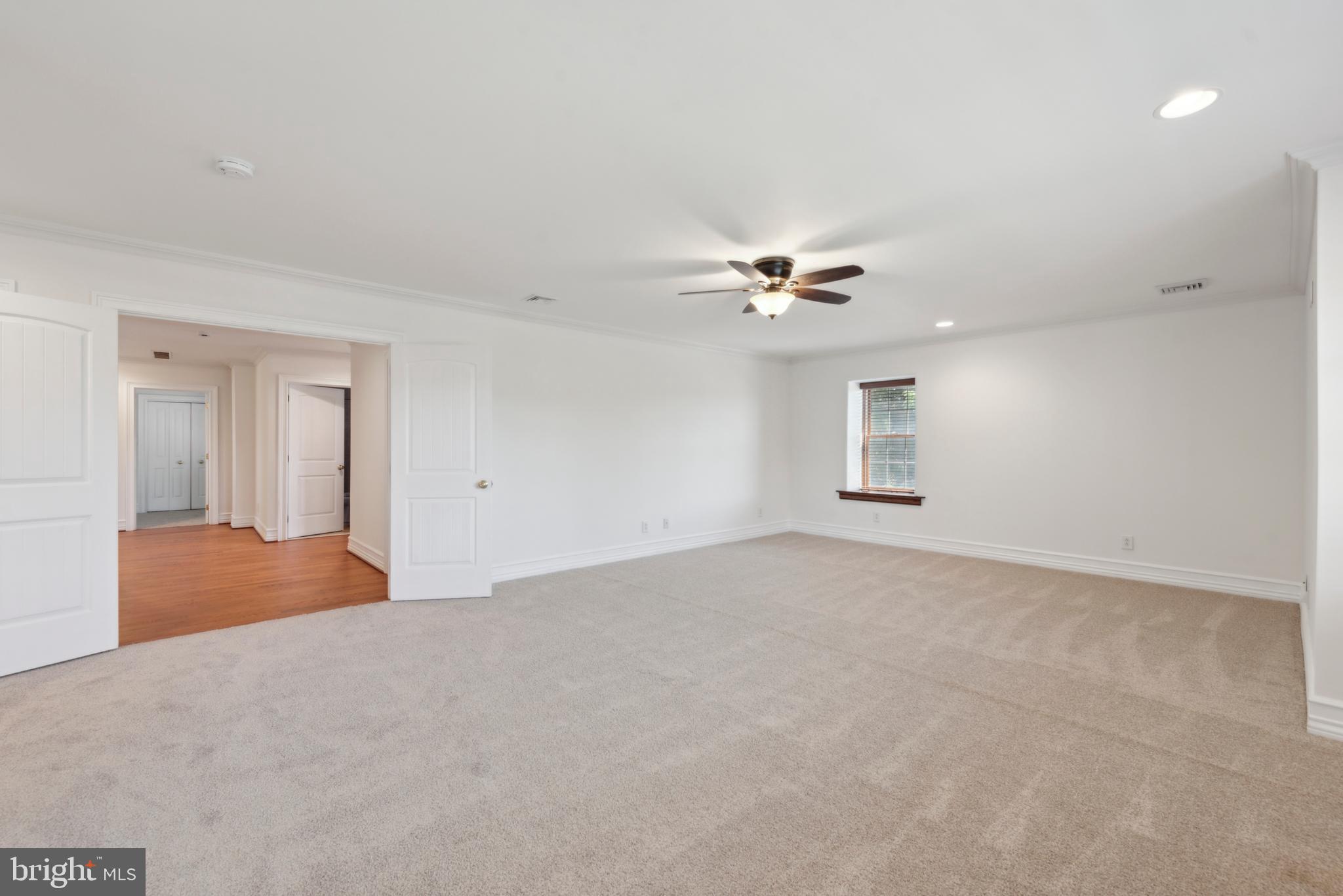 CHERRY CREEK - Residential