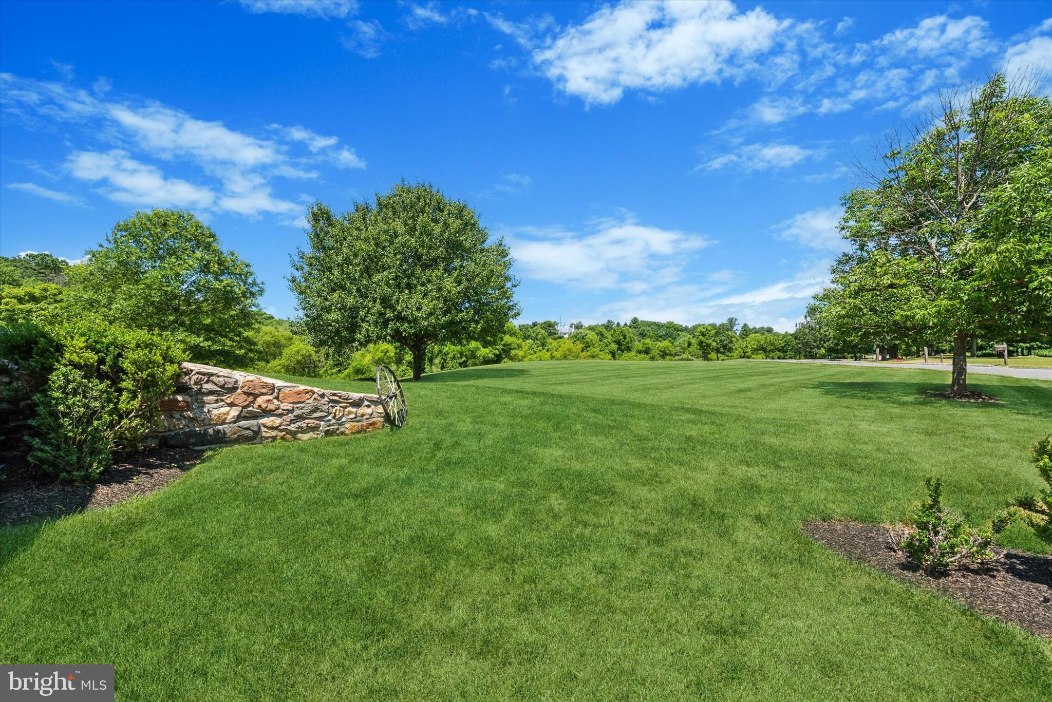 CHERRY CREEK - Residential