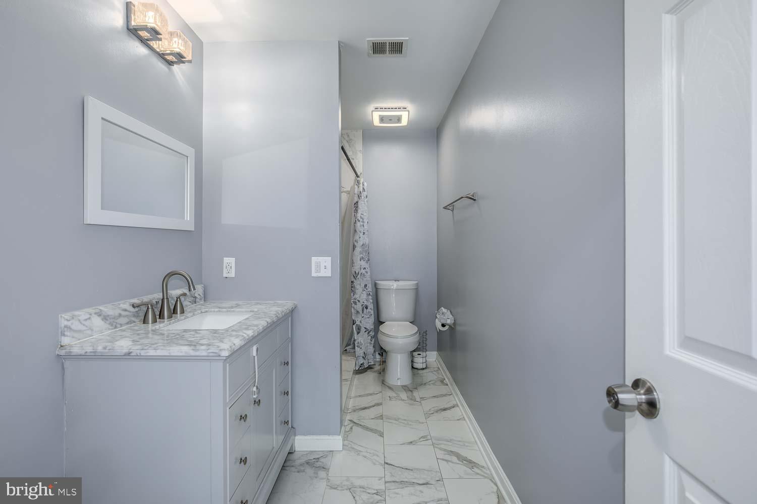 ASHLEY'S CROSSING - Residential