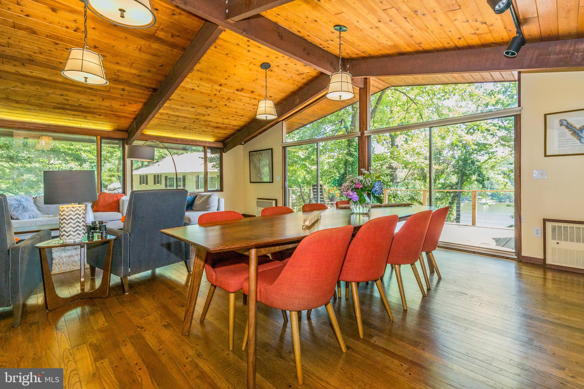 SUNRISE BEACH - Residential