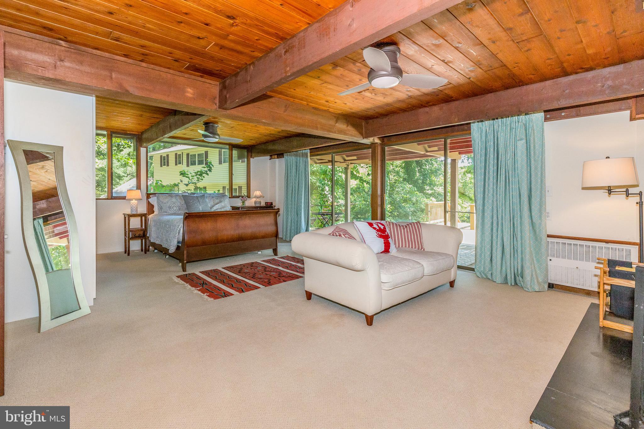 SUNRISE BEACH - Residential