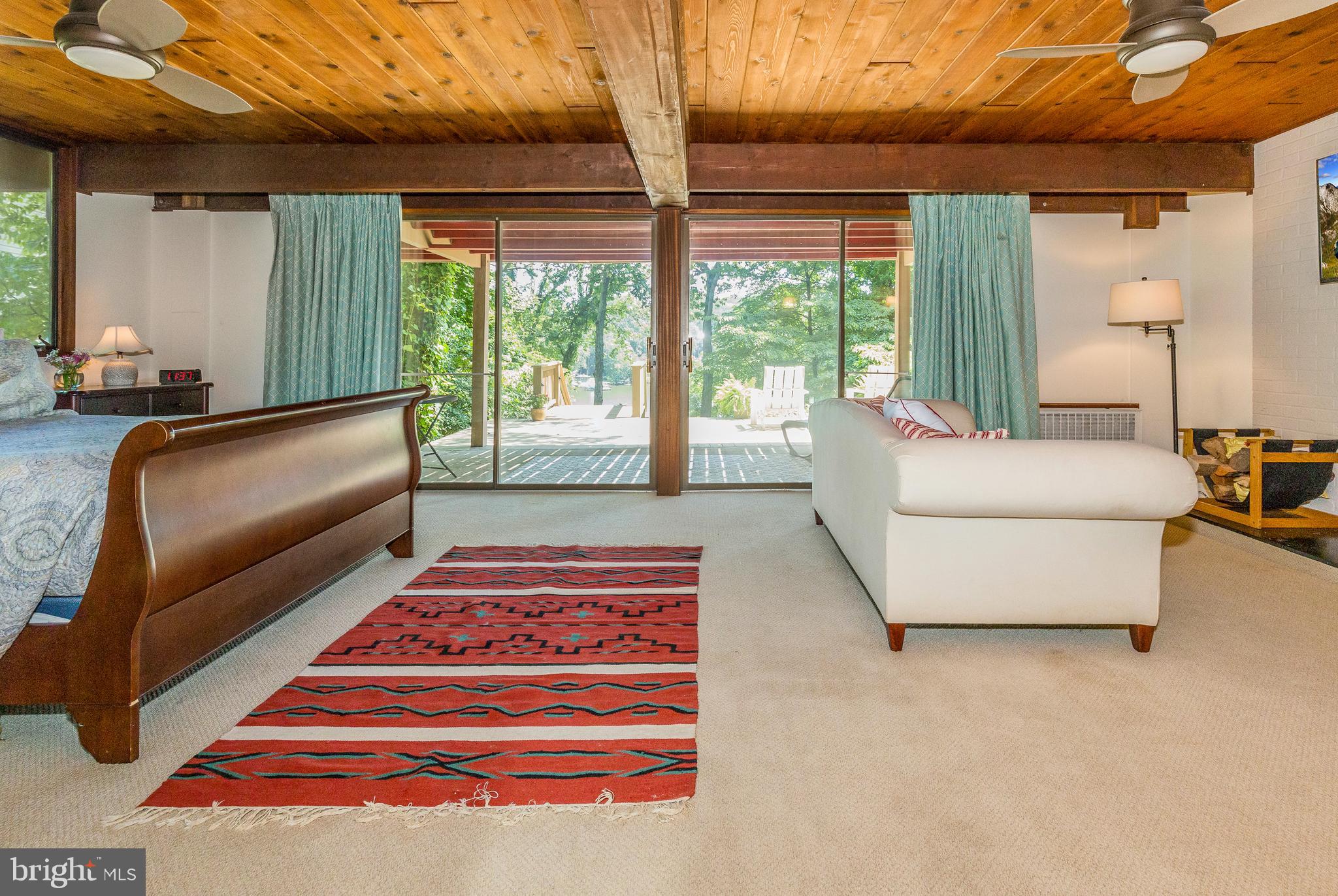 SUNRISE BEACH - Residential