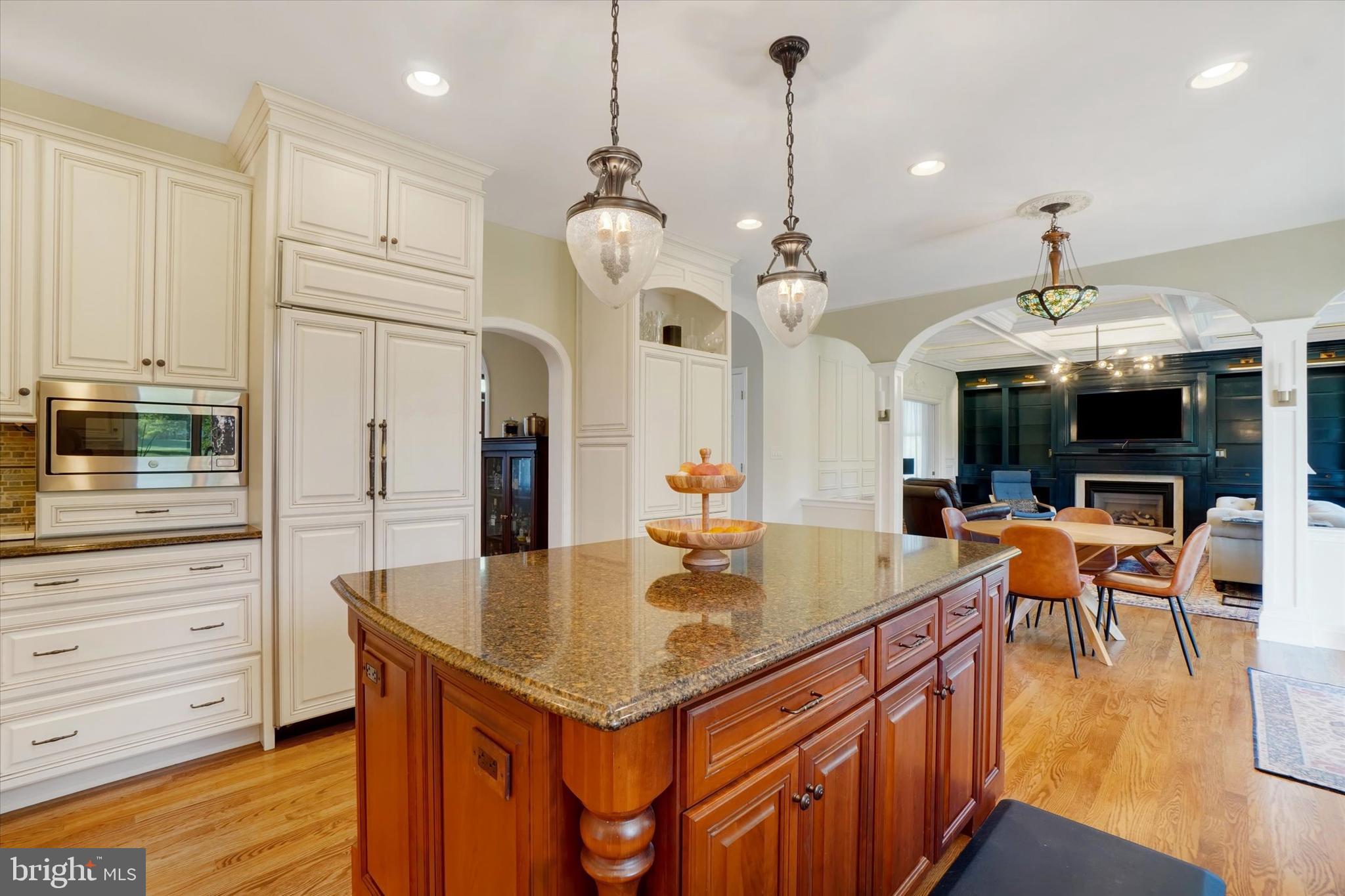 BRITTANY - Residential