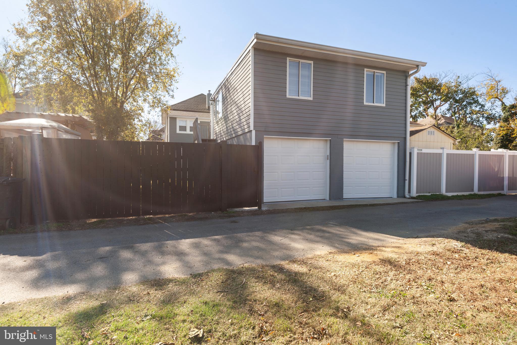 ROGERS & PHILLIPS - Residential