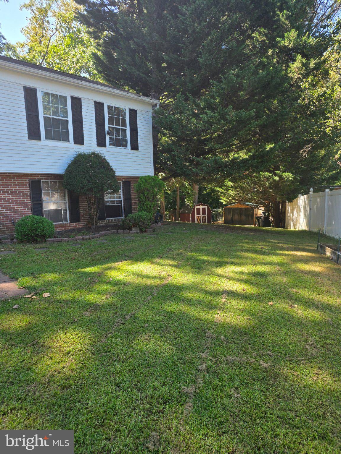 11807 FLORA LANE