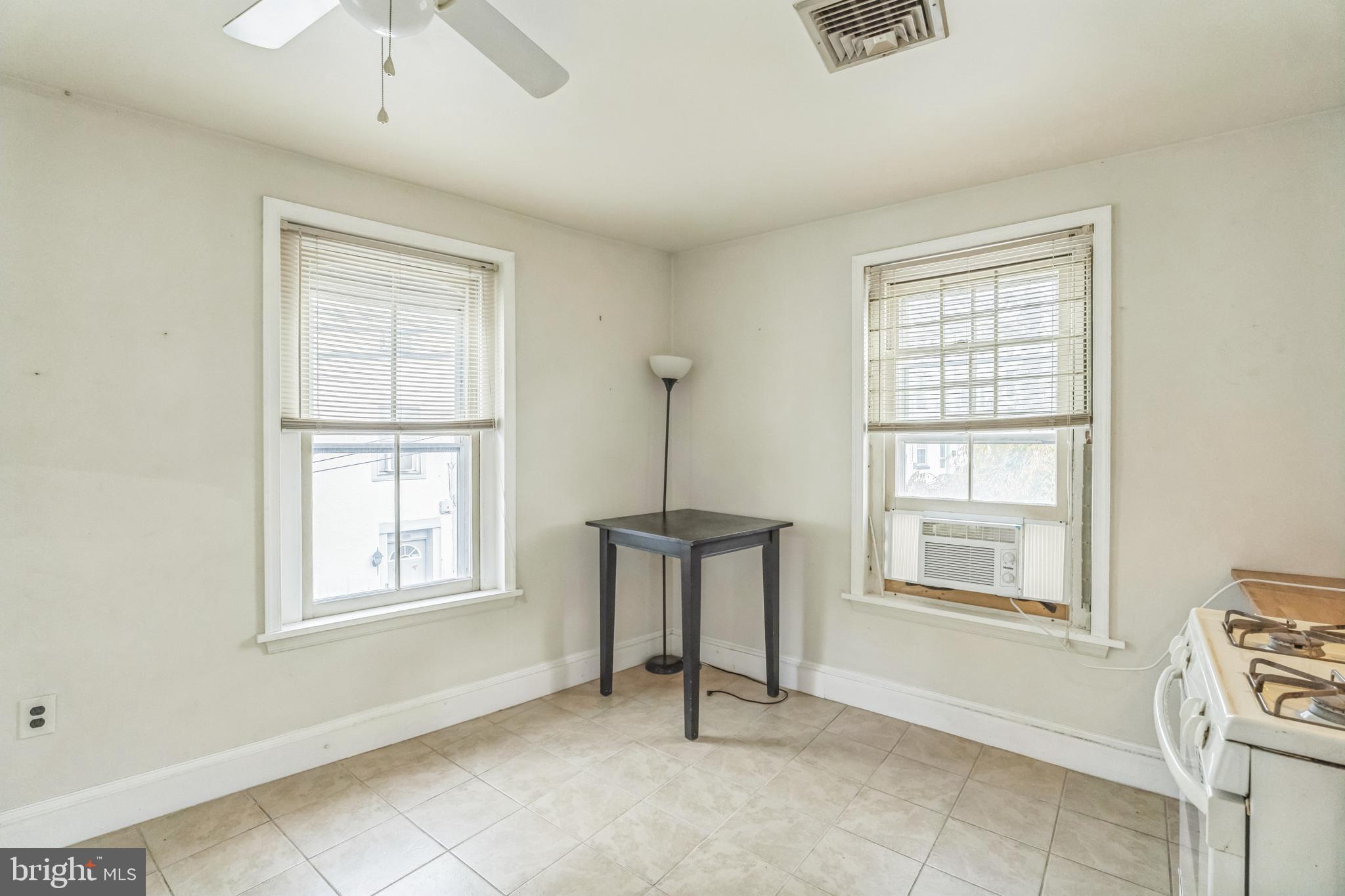 MANAYUNK - Residential Lease