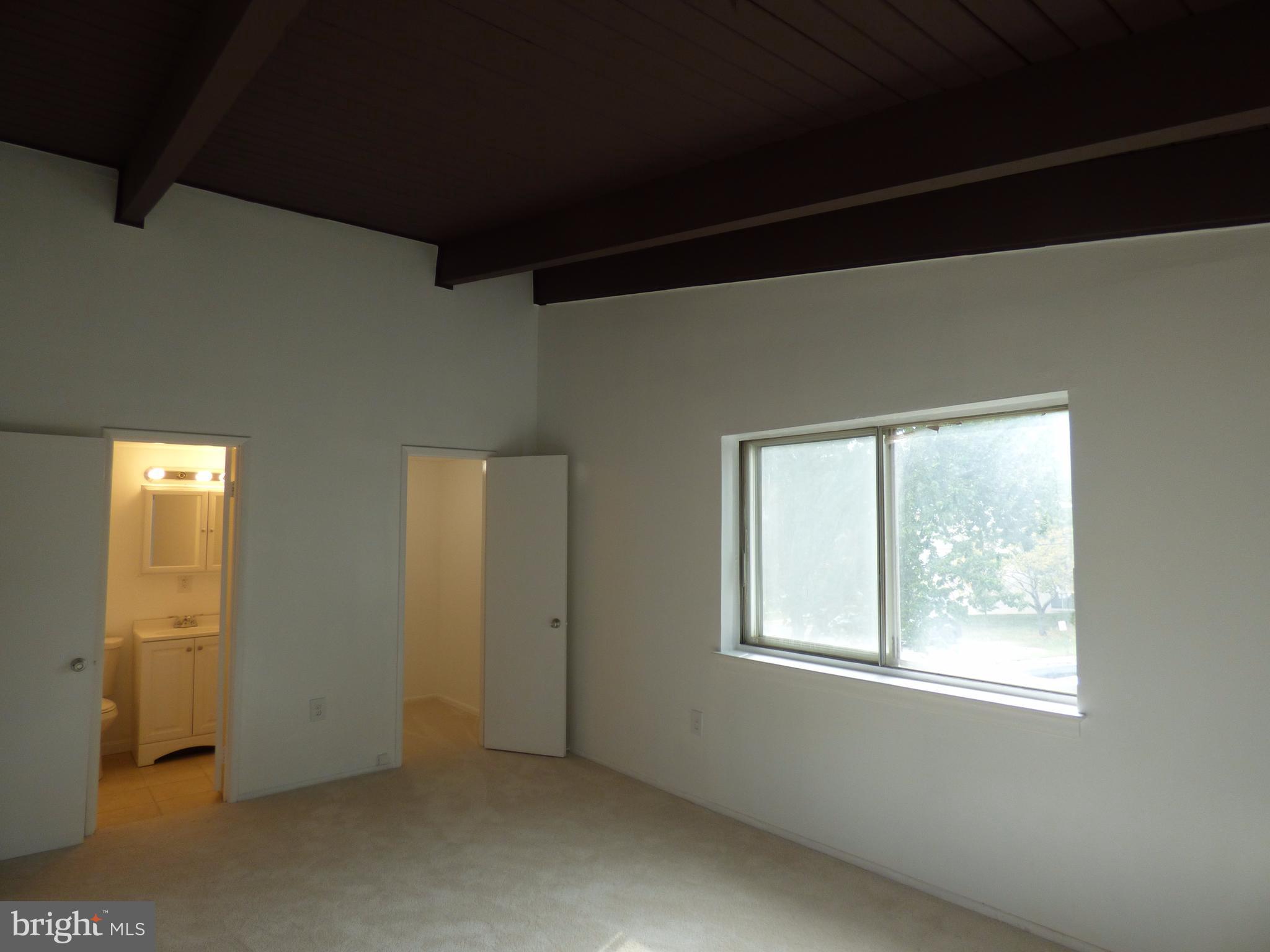 MARYLAND FARMS CONDO - Residential