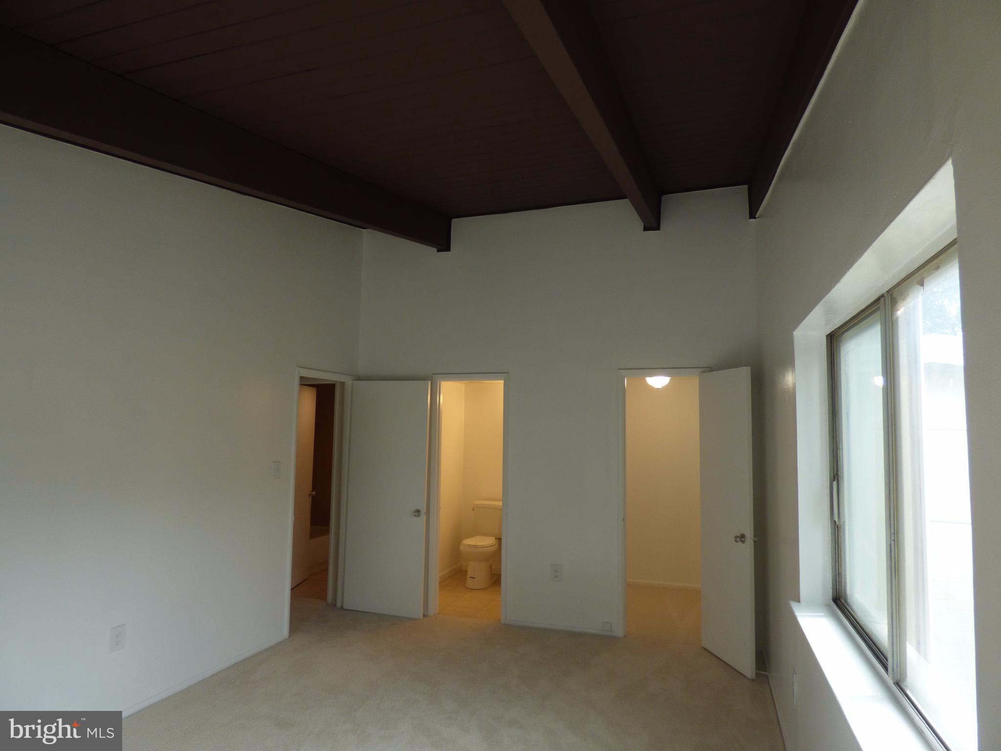 MARYLAND FARMS CONDO - Residential