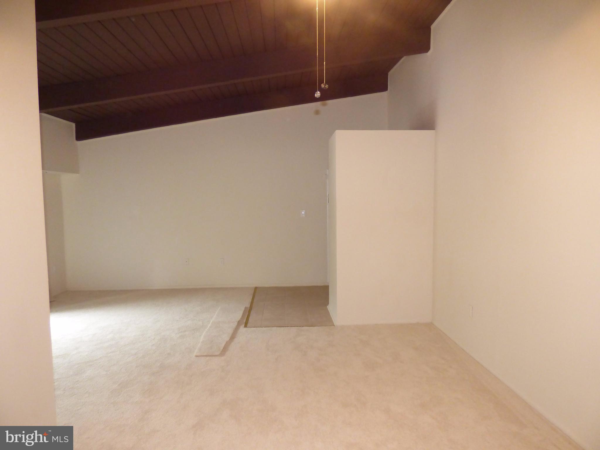 MARYLAND FARMS CONDO - Residential