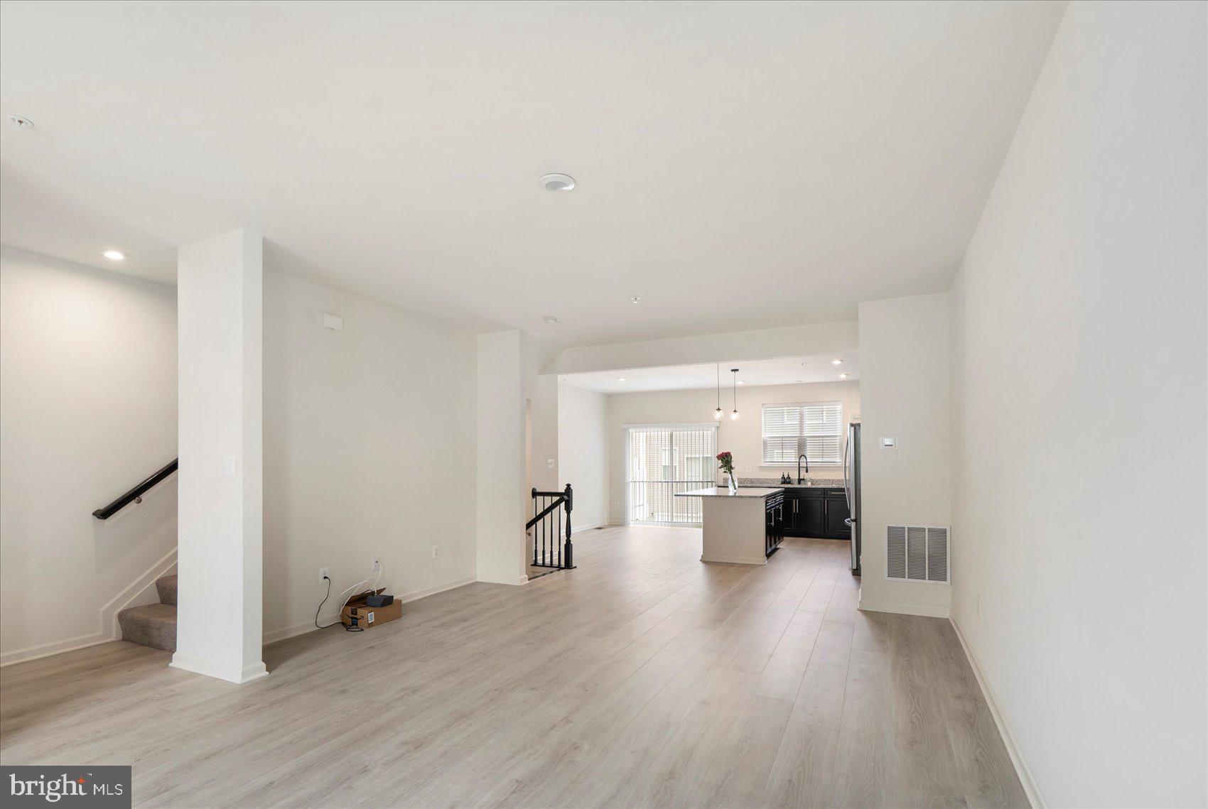 THE RIDGES - Residential Lease