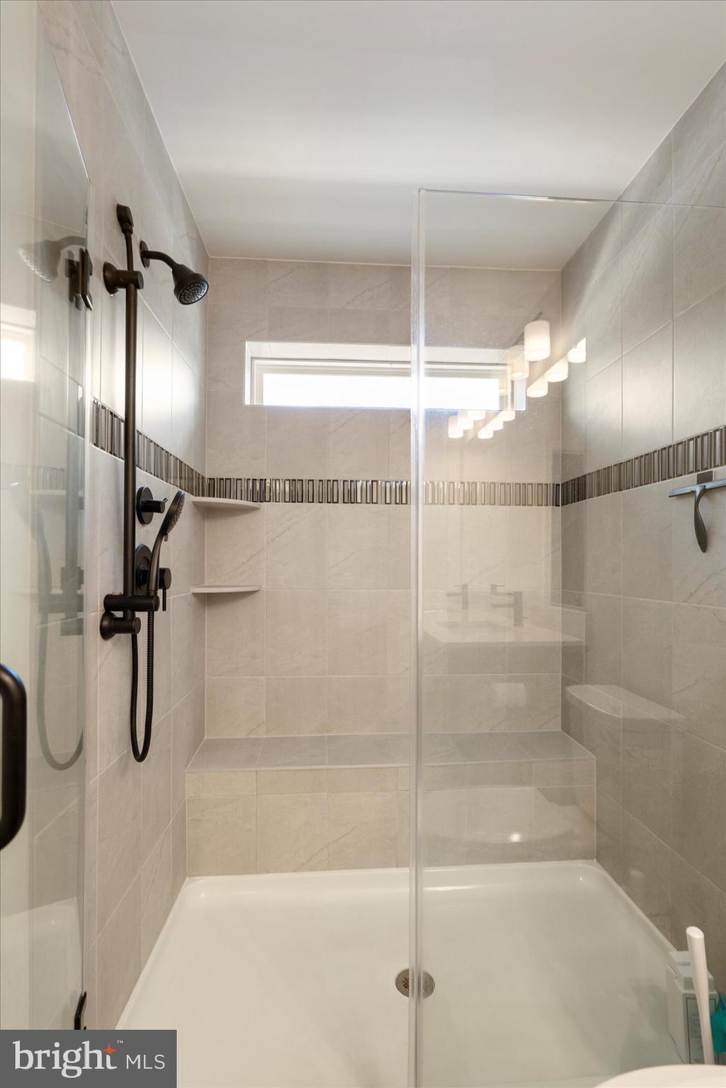 THE RIDGES - Residential Lease