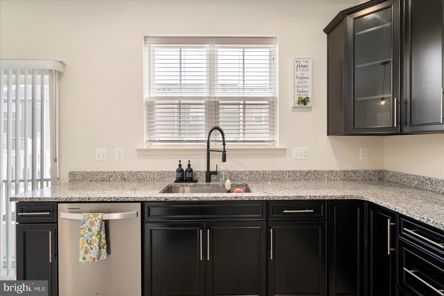 THE RIDGES - Residential Lease