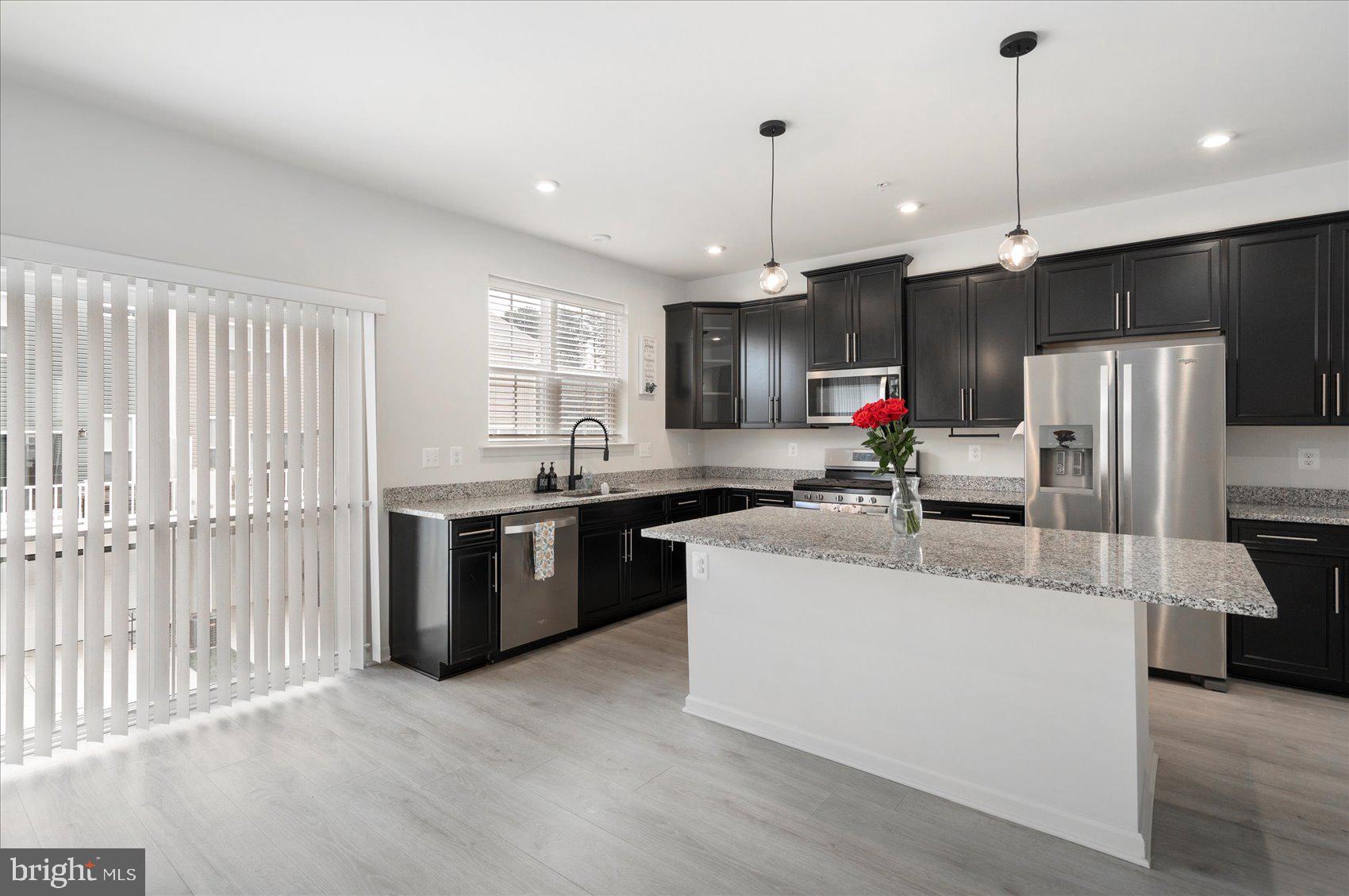 THE RIDGES - Residential Lease