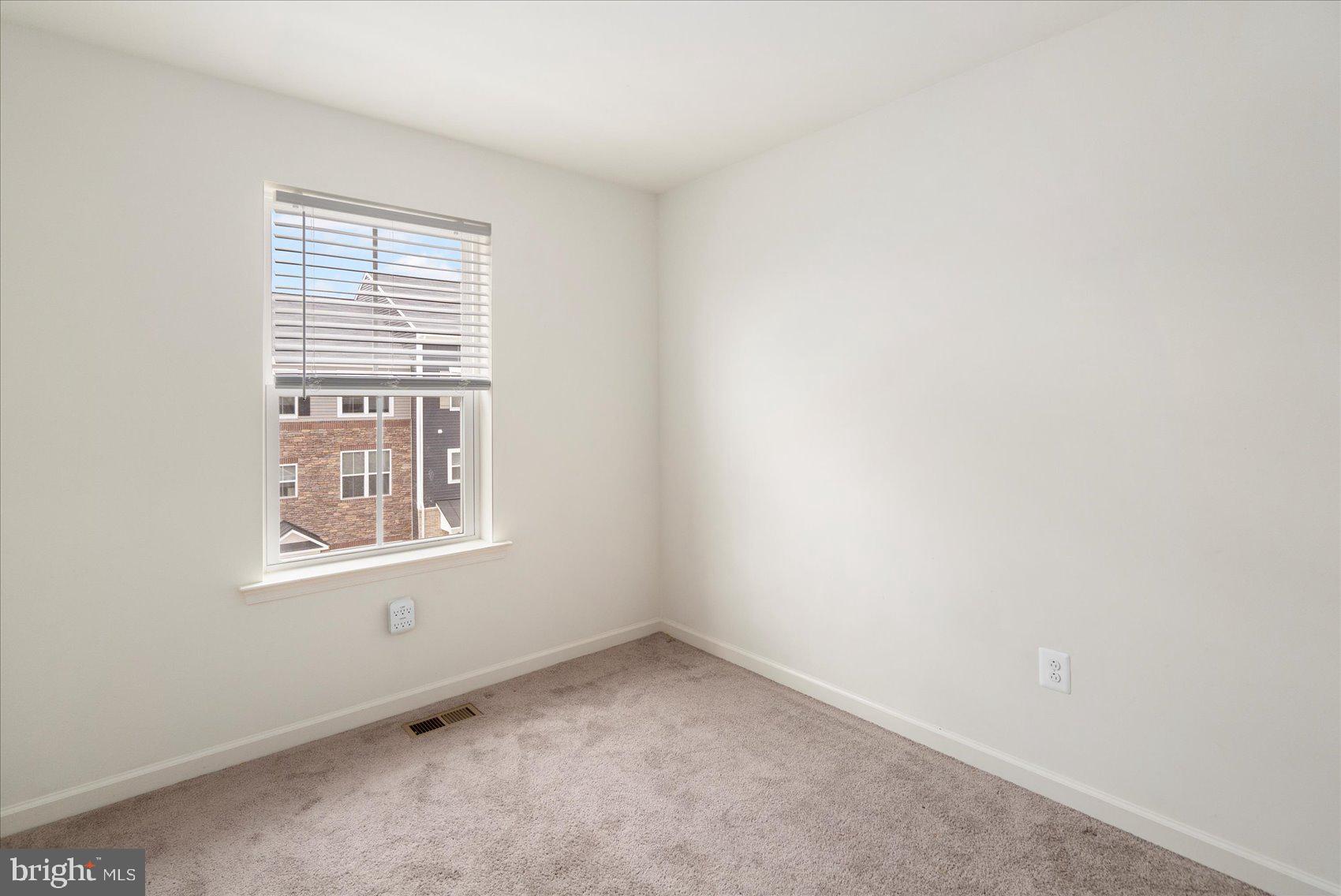 THE RIDGES - Residential Lease