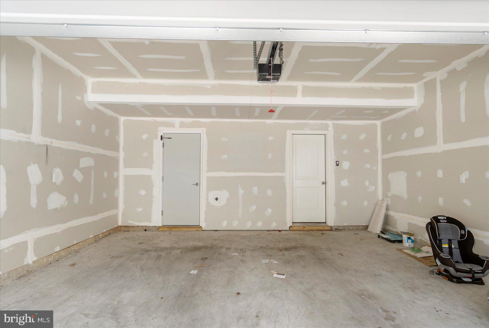 THE RIDGES - Residential Lease