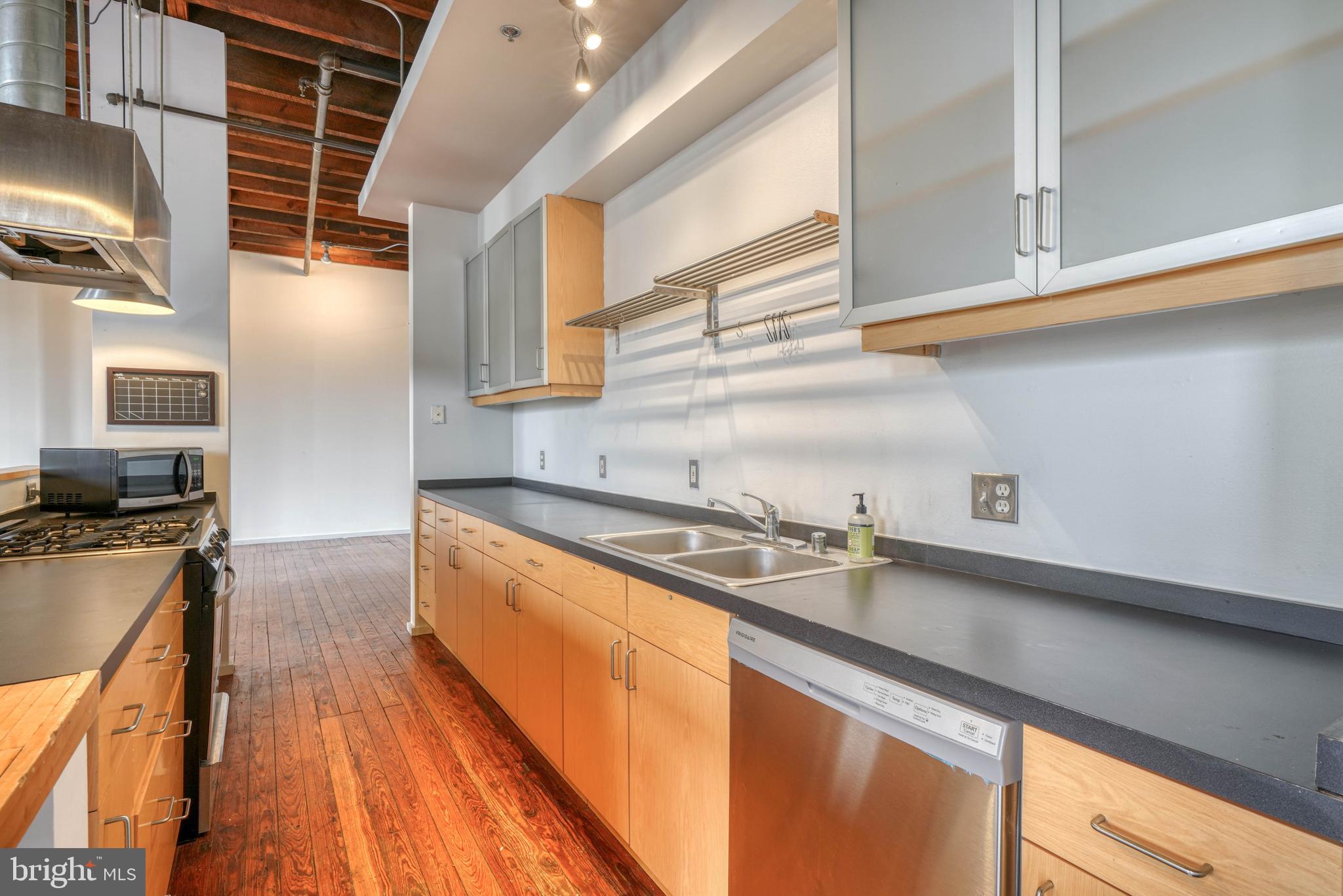 FEDERAL HILL HISTORIC DISTRICT - Residential Lease