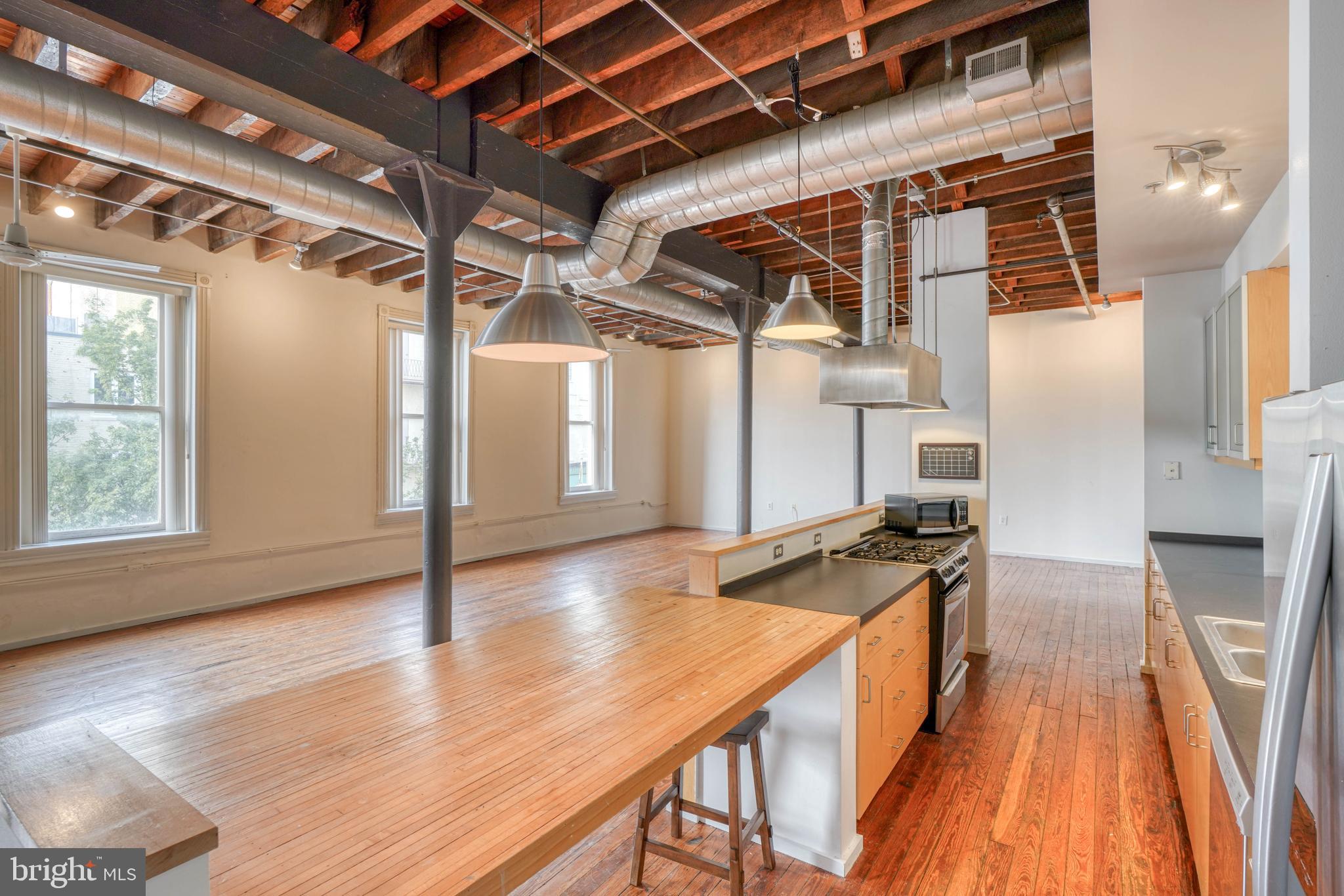 FEDERAL HILL HISTORIC DISTRICT - Residential Lease