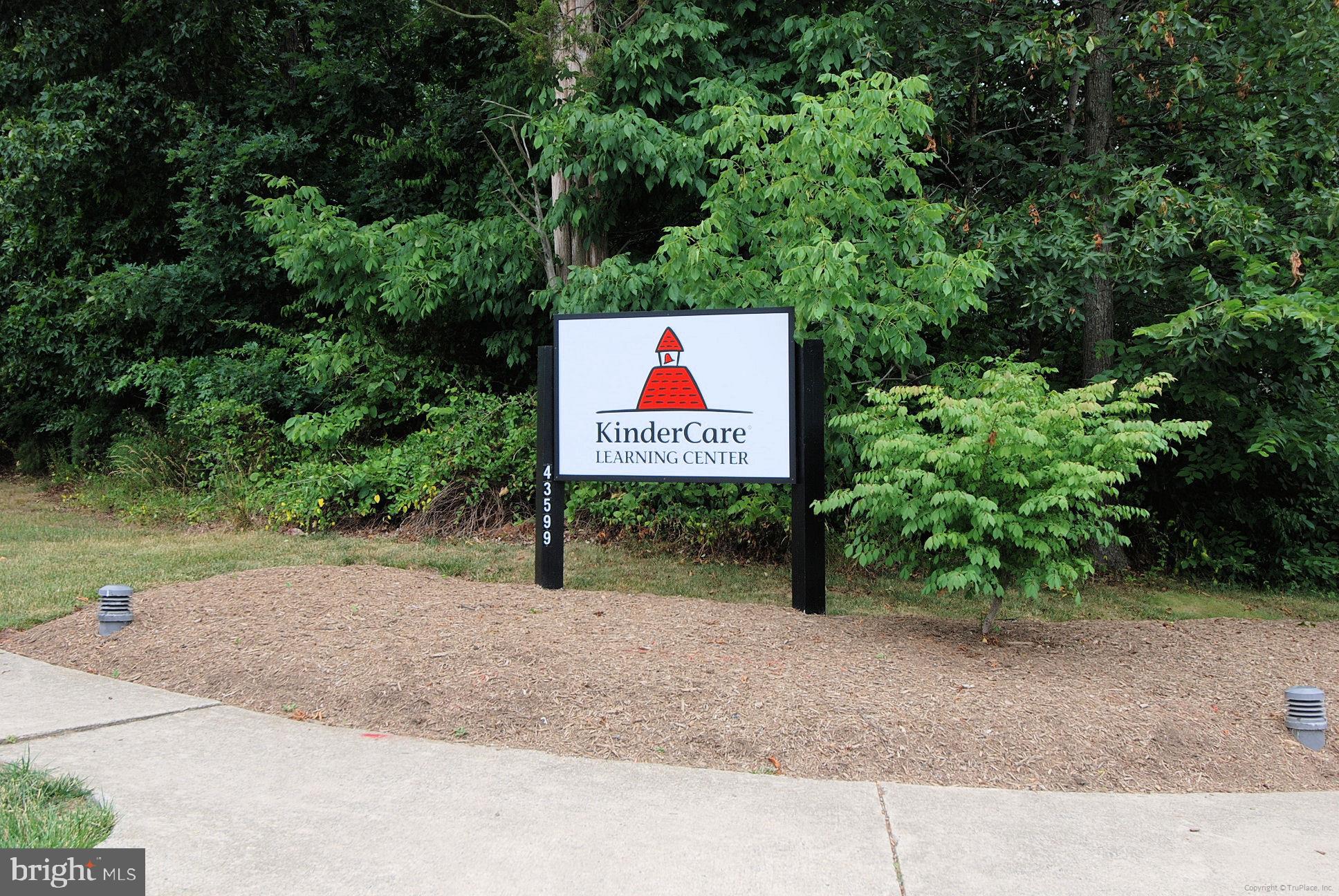 ASHBURN VILLAGE - Residential