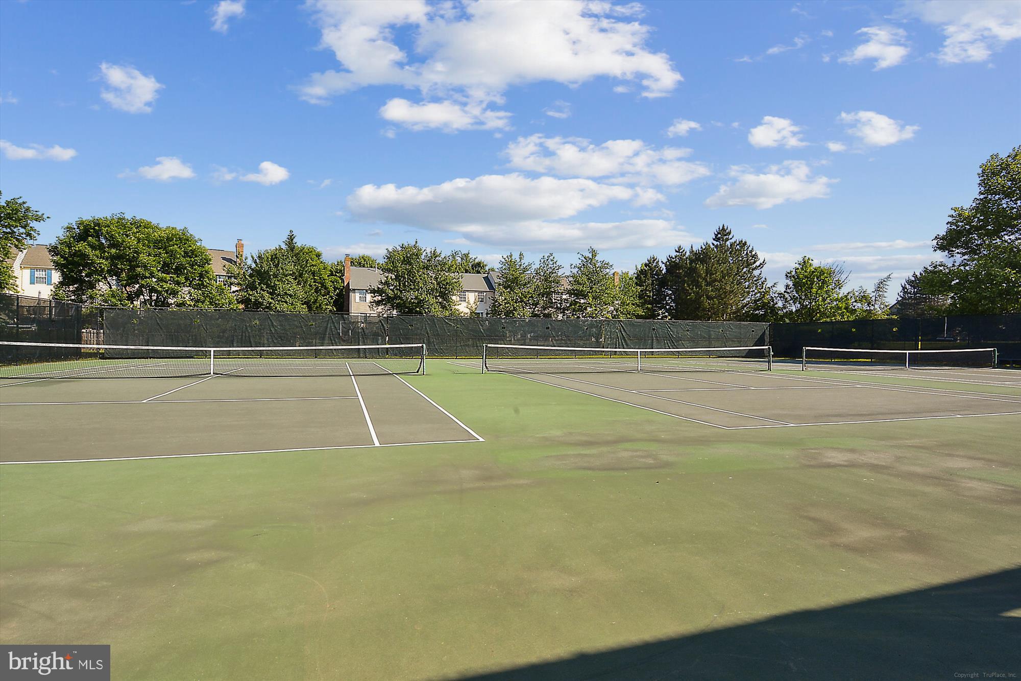 ASHBURN VILLAGE - Residential