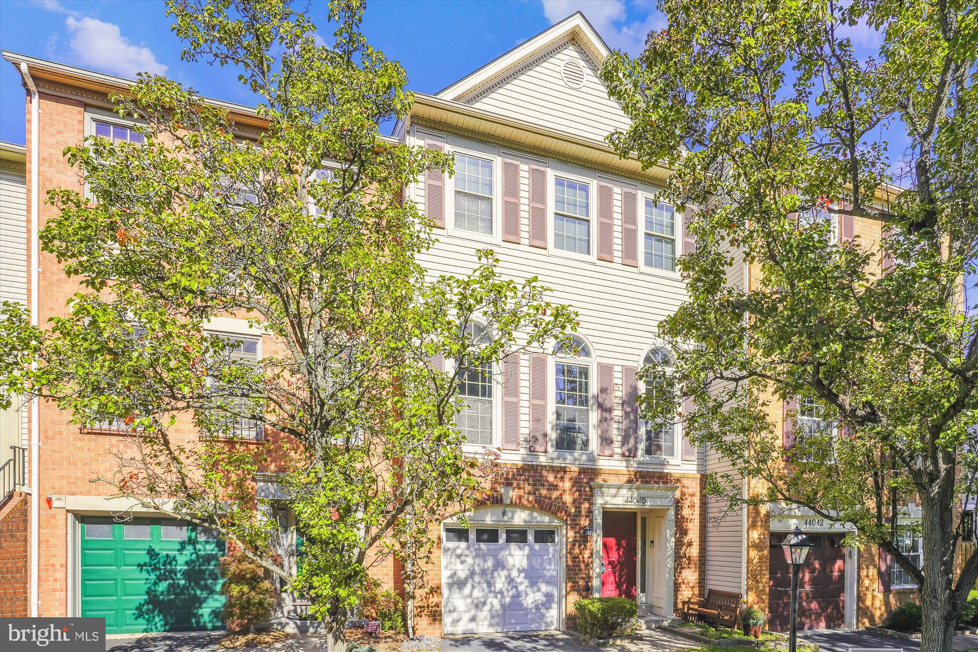 ASHBURN VILLAGE - Residential