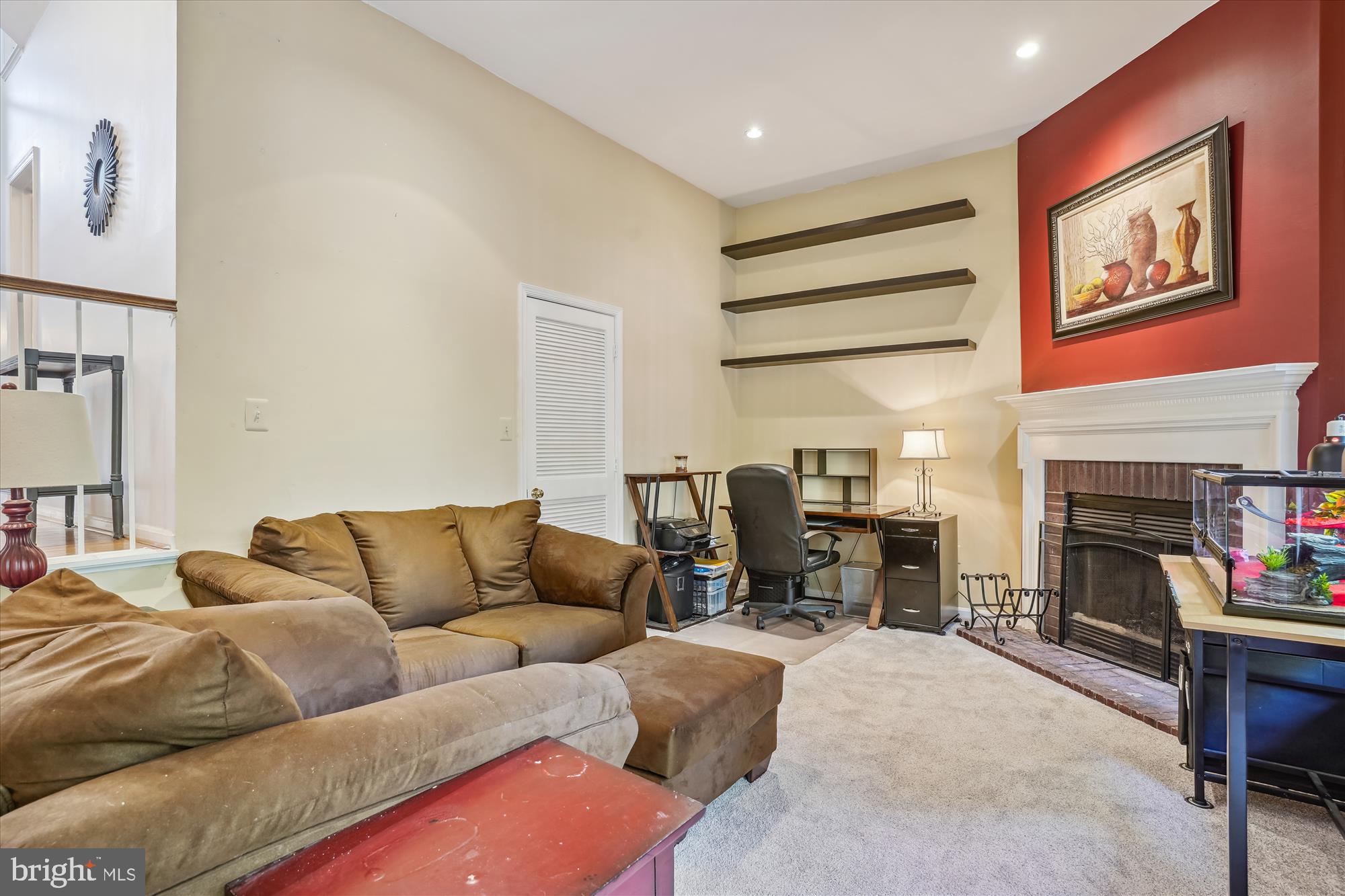 ASHBURN VILLAGE - Residential