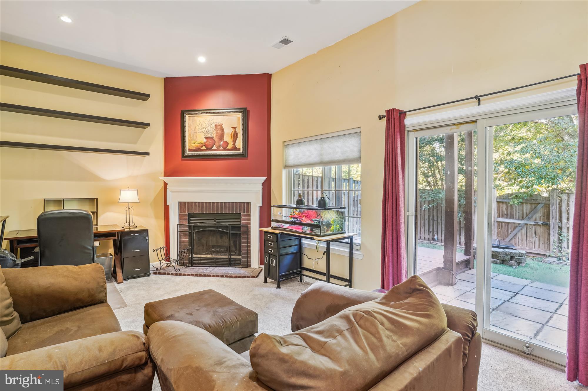 ASHBURN VILLAGE - Residential