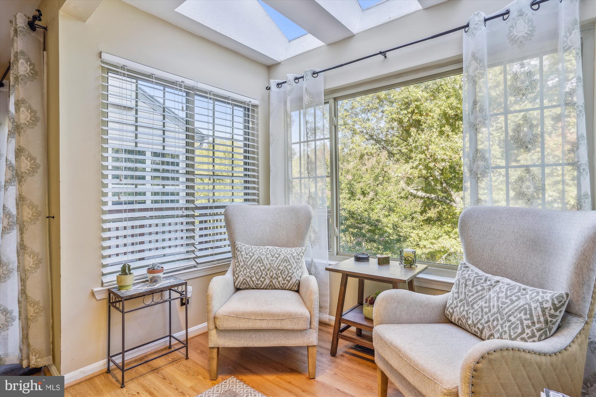 ASHBURN VILLAGE - Residential