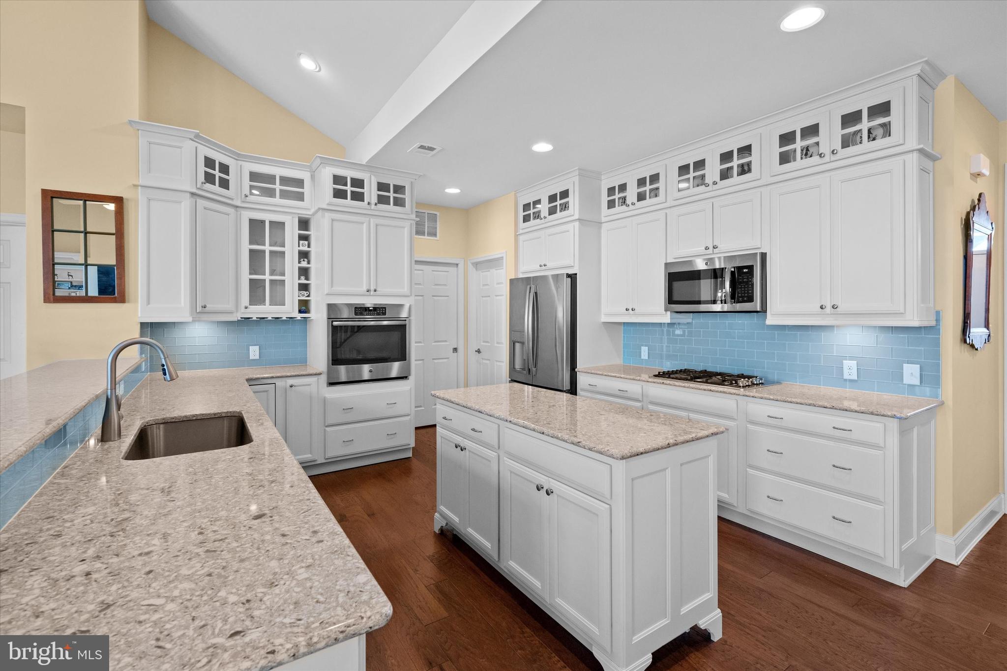 PENINSULA - Residential