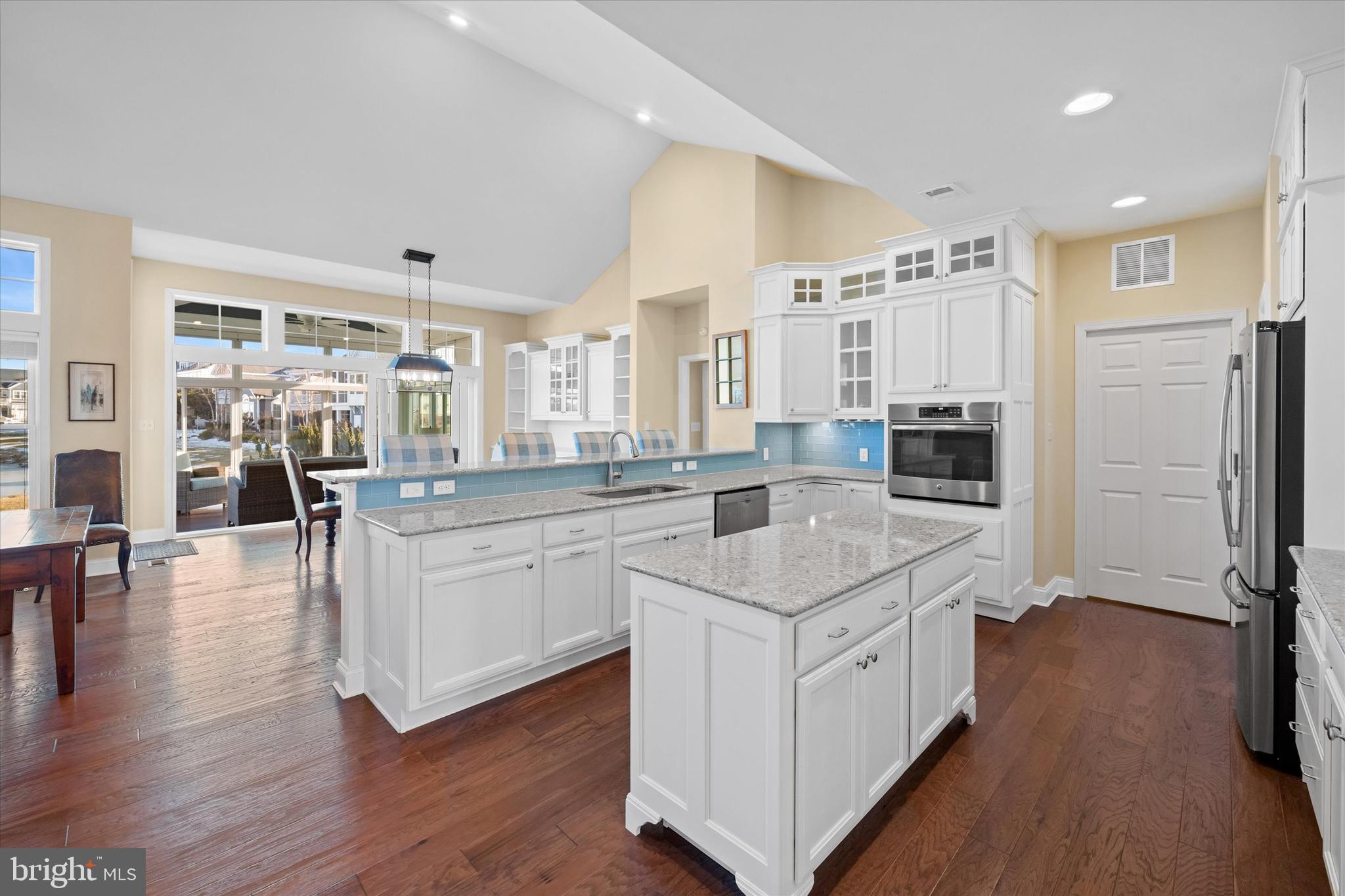 PENINSULA - Residential