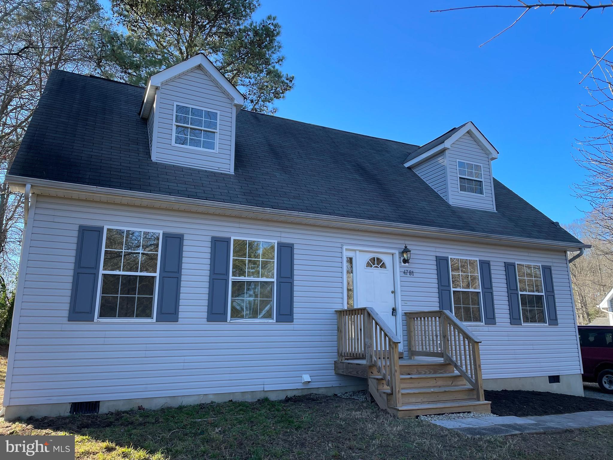 Don't miss this fantastic 4 bedroom, 2 bath Cape Cod located in the heart of St. Leonard! Short term considered for more $ per month. Pets considered on a case by case basis with a $500.00 pet deposit and $50.00 monthly pet fee.
