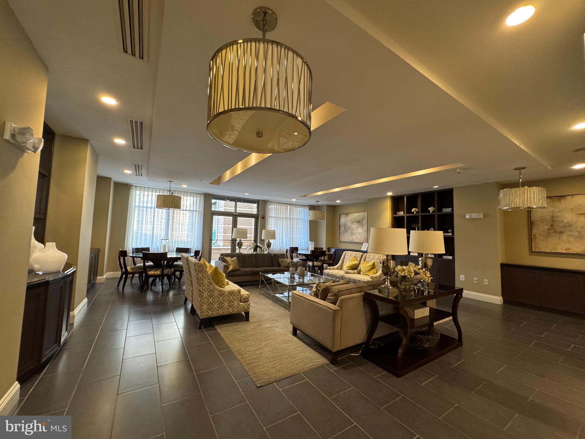 SAVOY AT RESTON TOWN CENTER - Residential