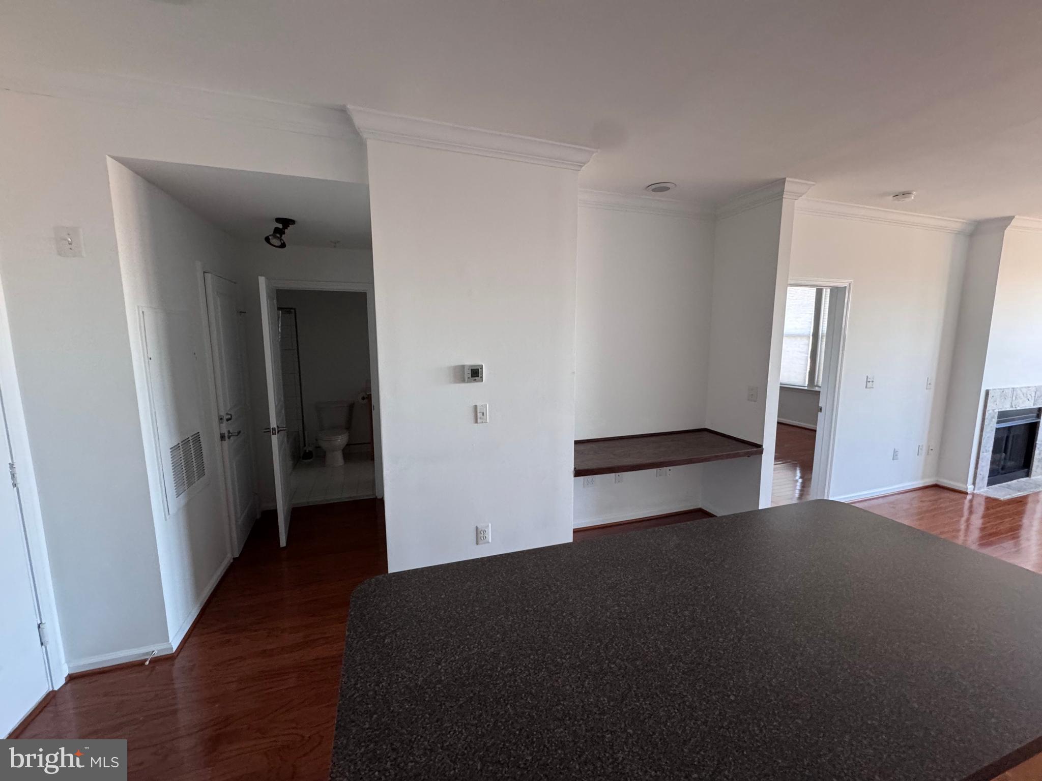 SAVOY AT RESTON TOWN CENTER - Residential