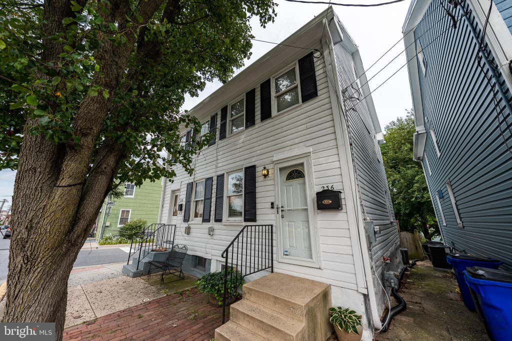 Photo of 236 S Carroll Street, FREDERICK, MD 21701 (MLS # MDFR2088366)