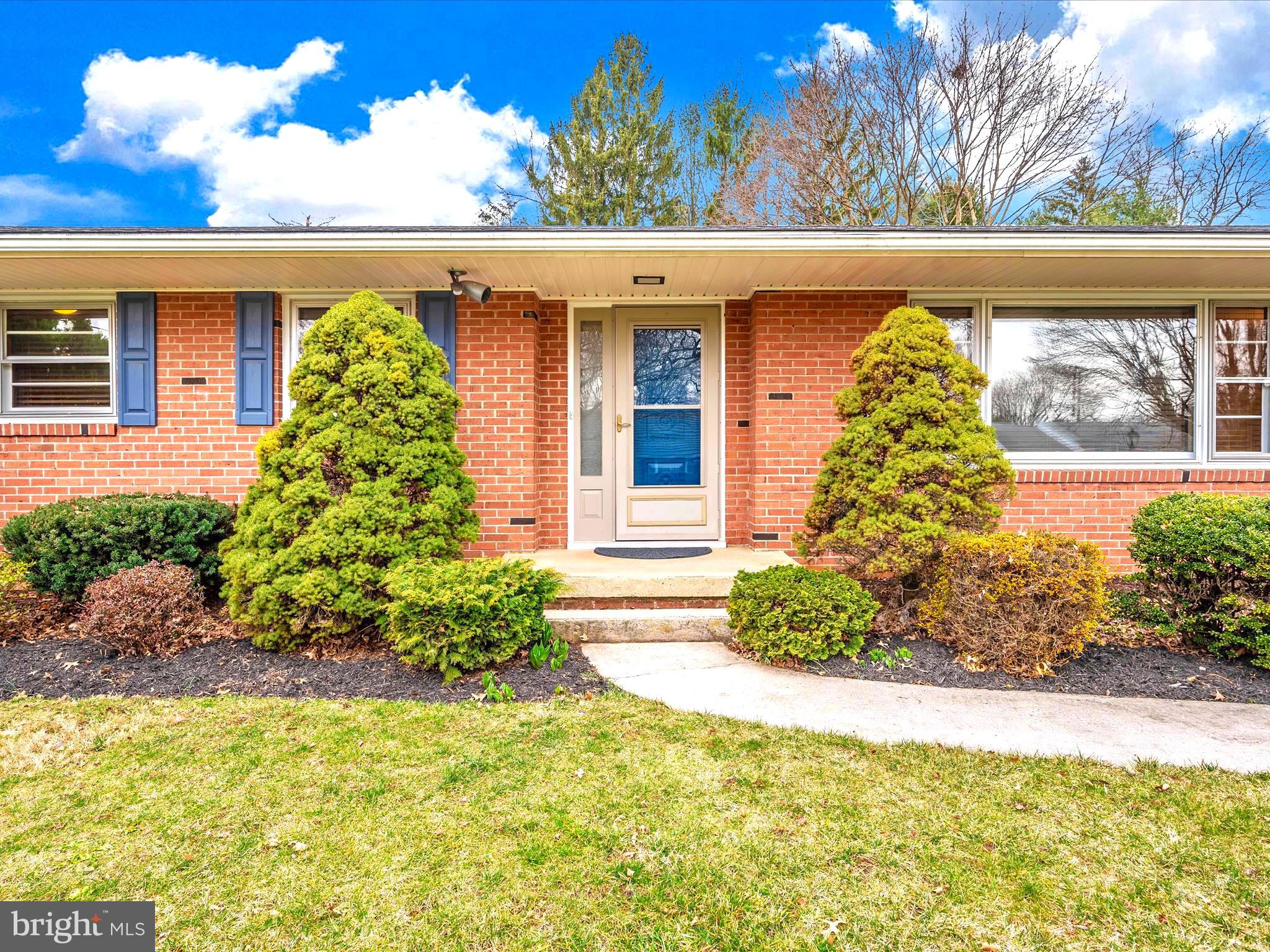 FOUNTAIN HEAD - Residential