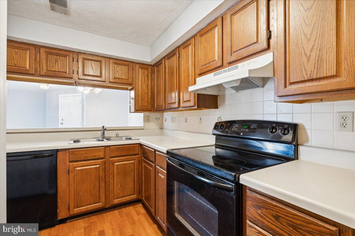 FREDERICKTOWNE VILLAGE - Residential