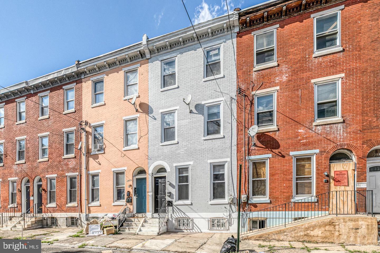2021 W OXFORD STREET